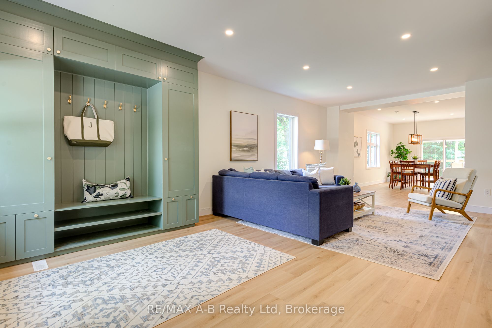261 Albert Street Property Photo 9