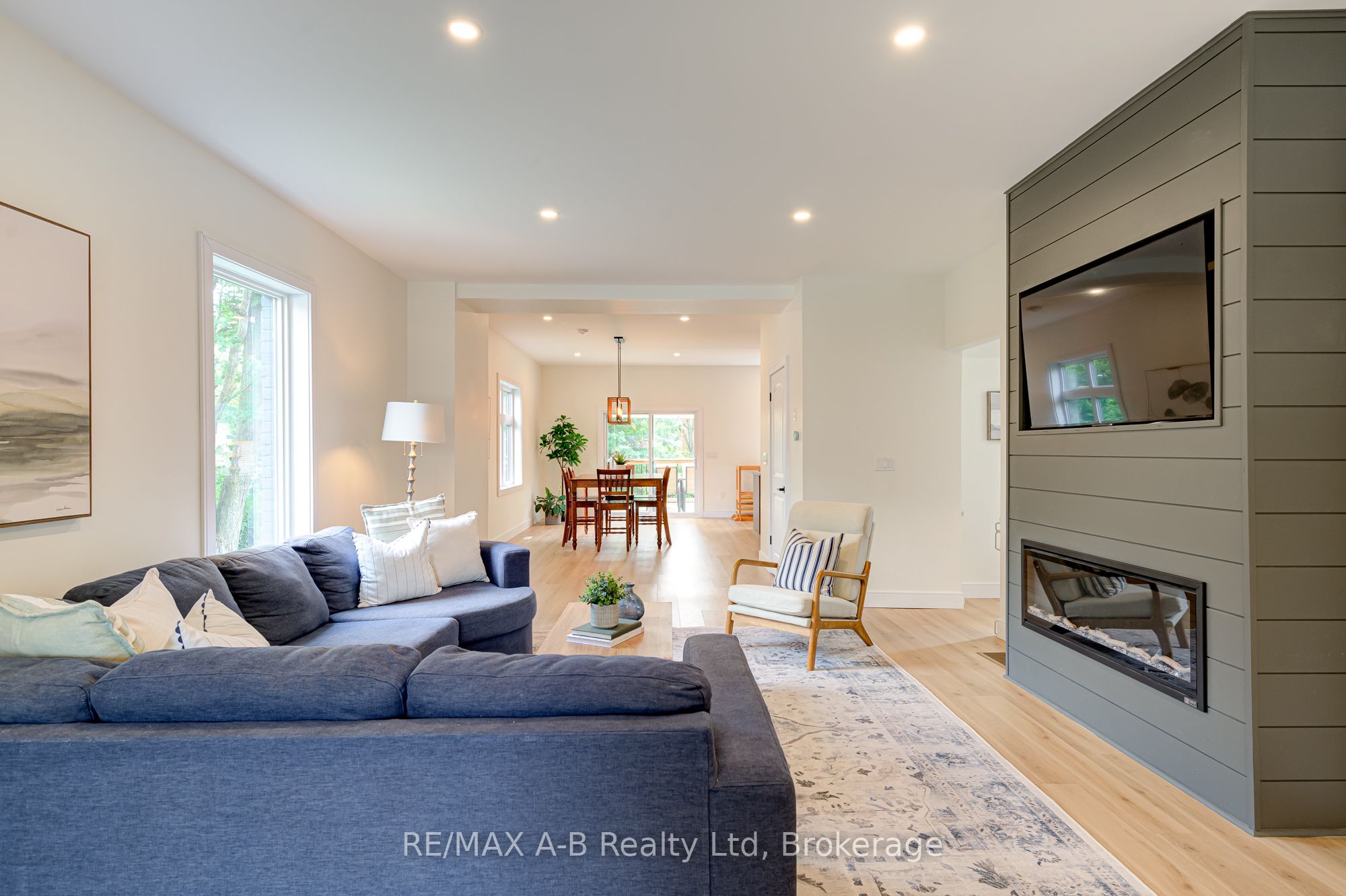261 Albert Street Property Photo 11