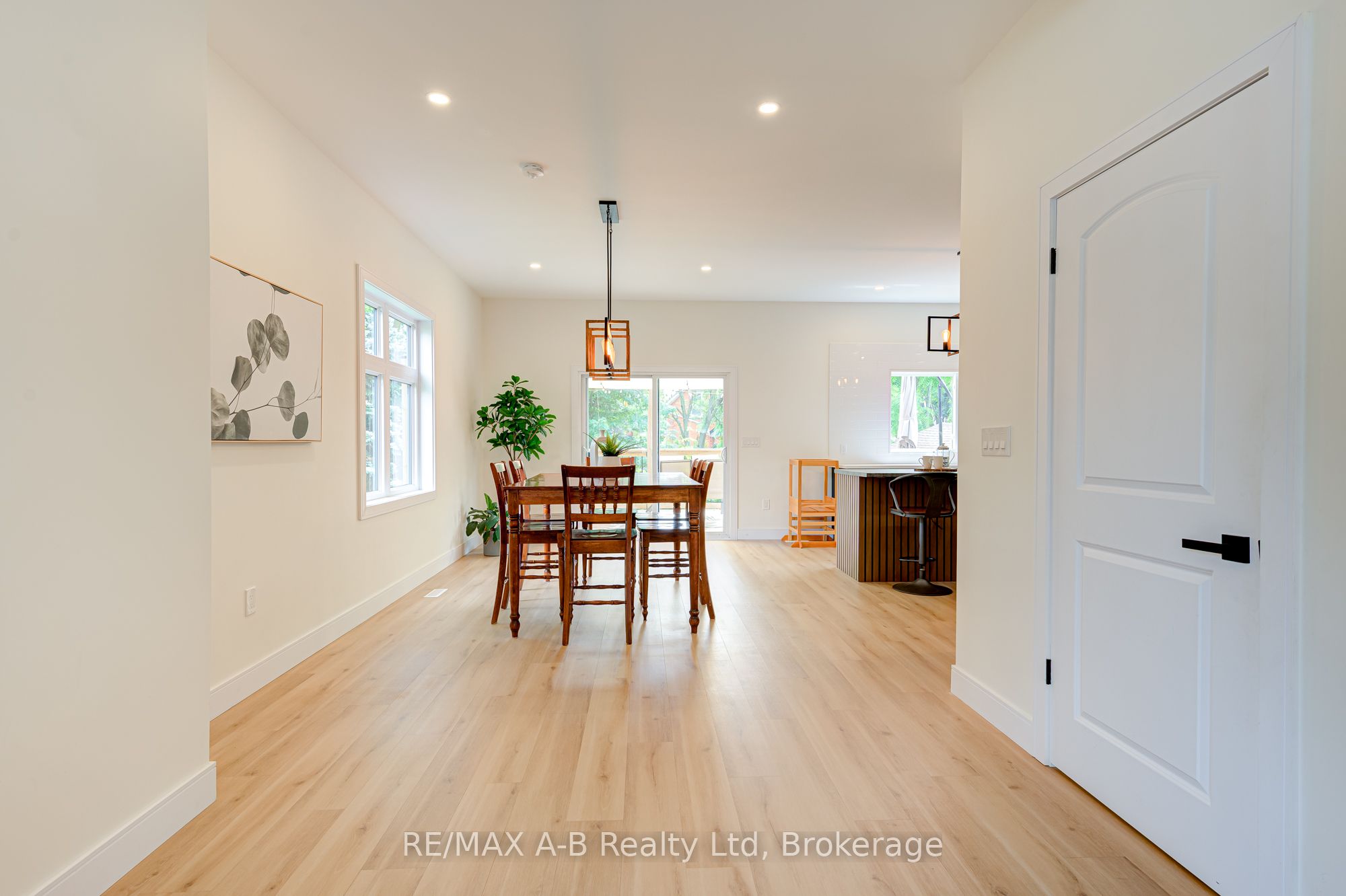 261 Albert Street Property Photo 14