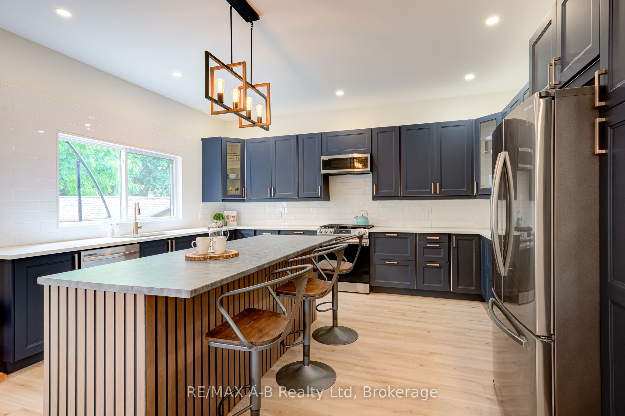 261 Albert Street Property Photo 20