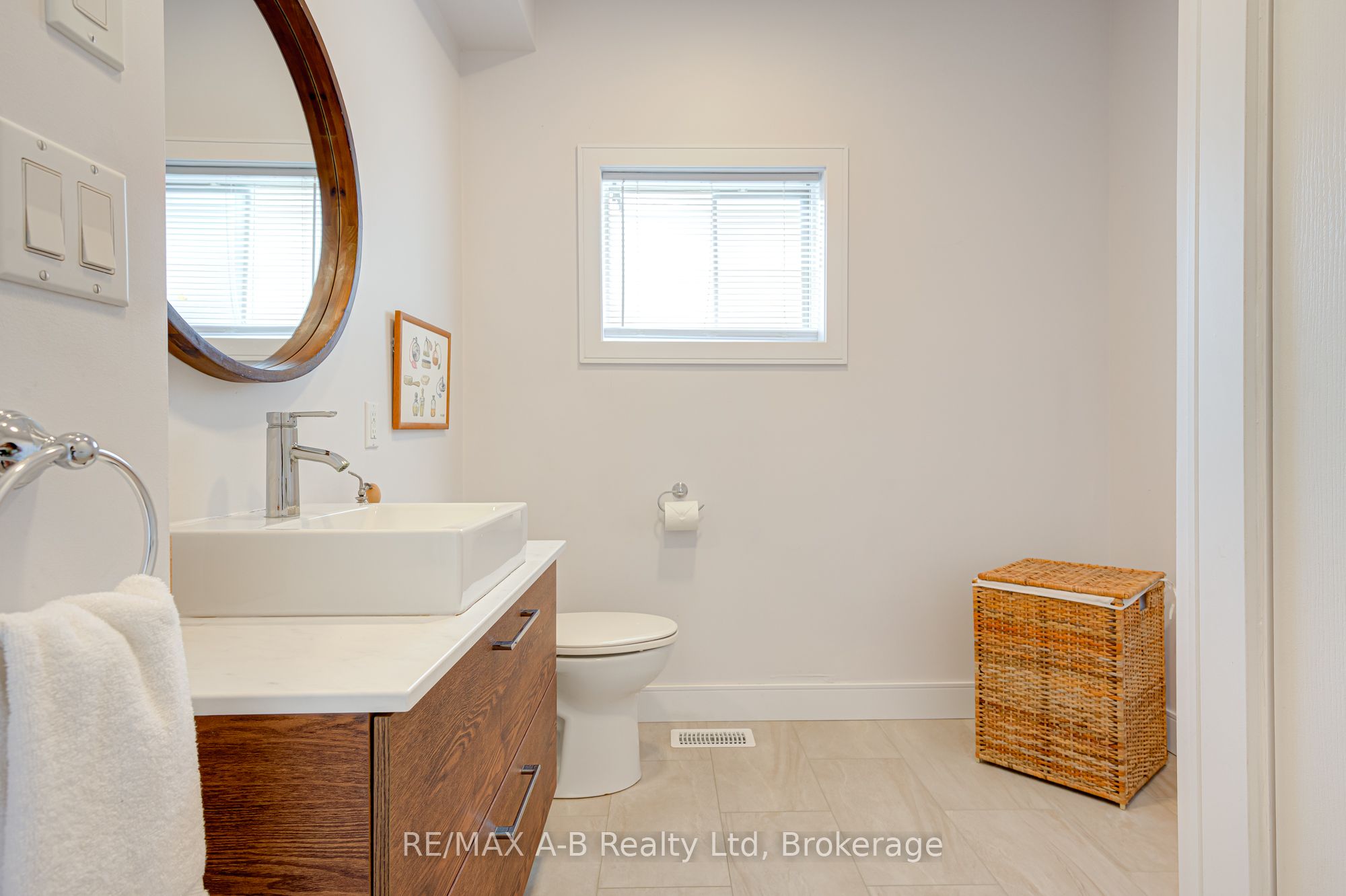 261 Albert Street Property Photo 25
