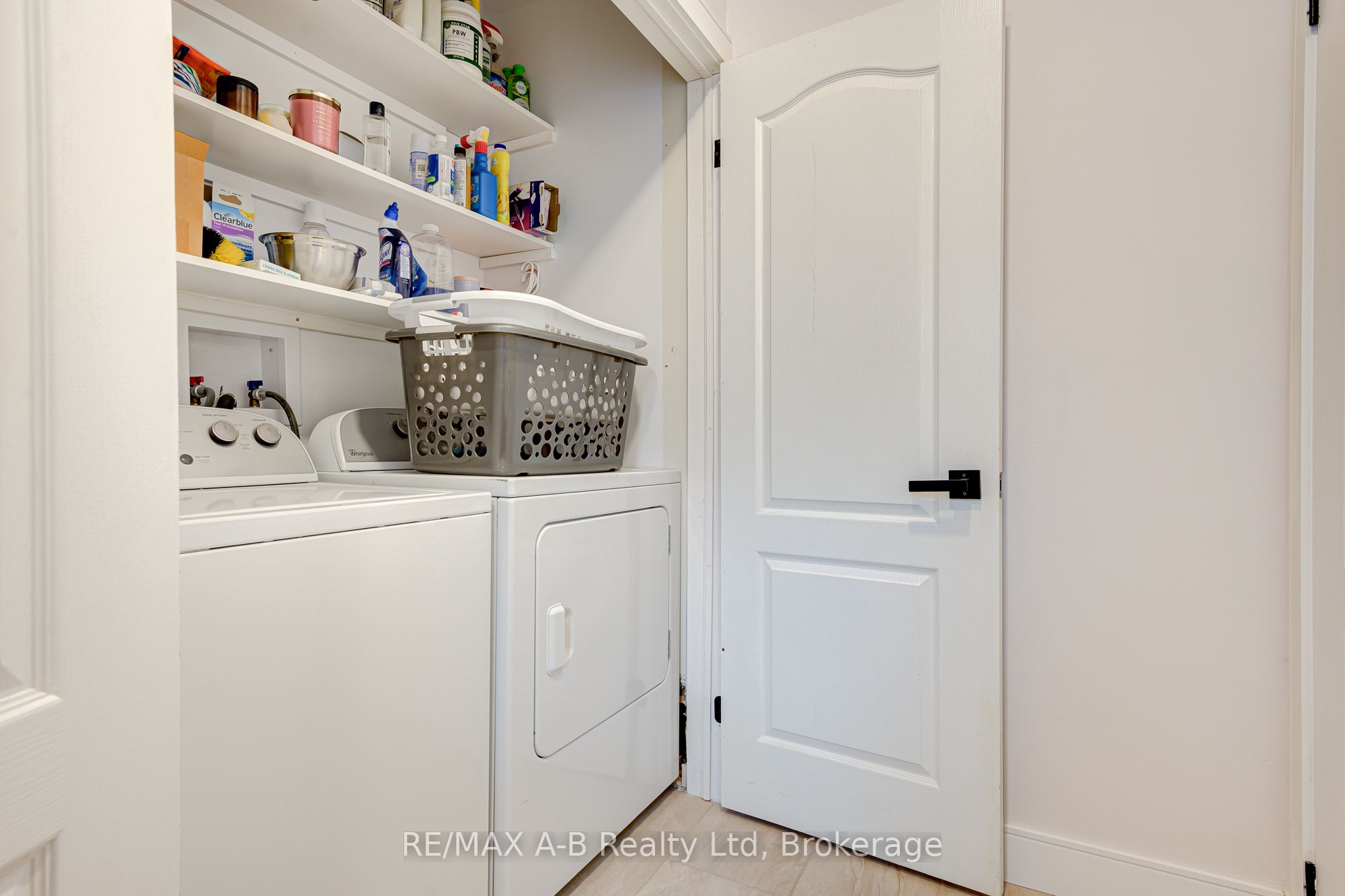 261 Albert Street Property Photo 27