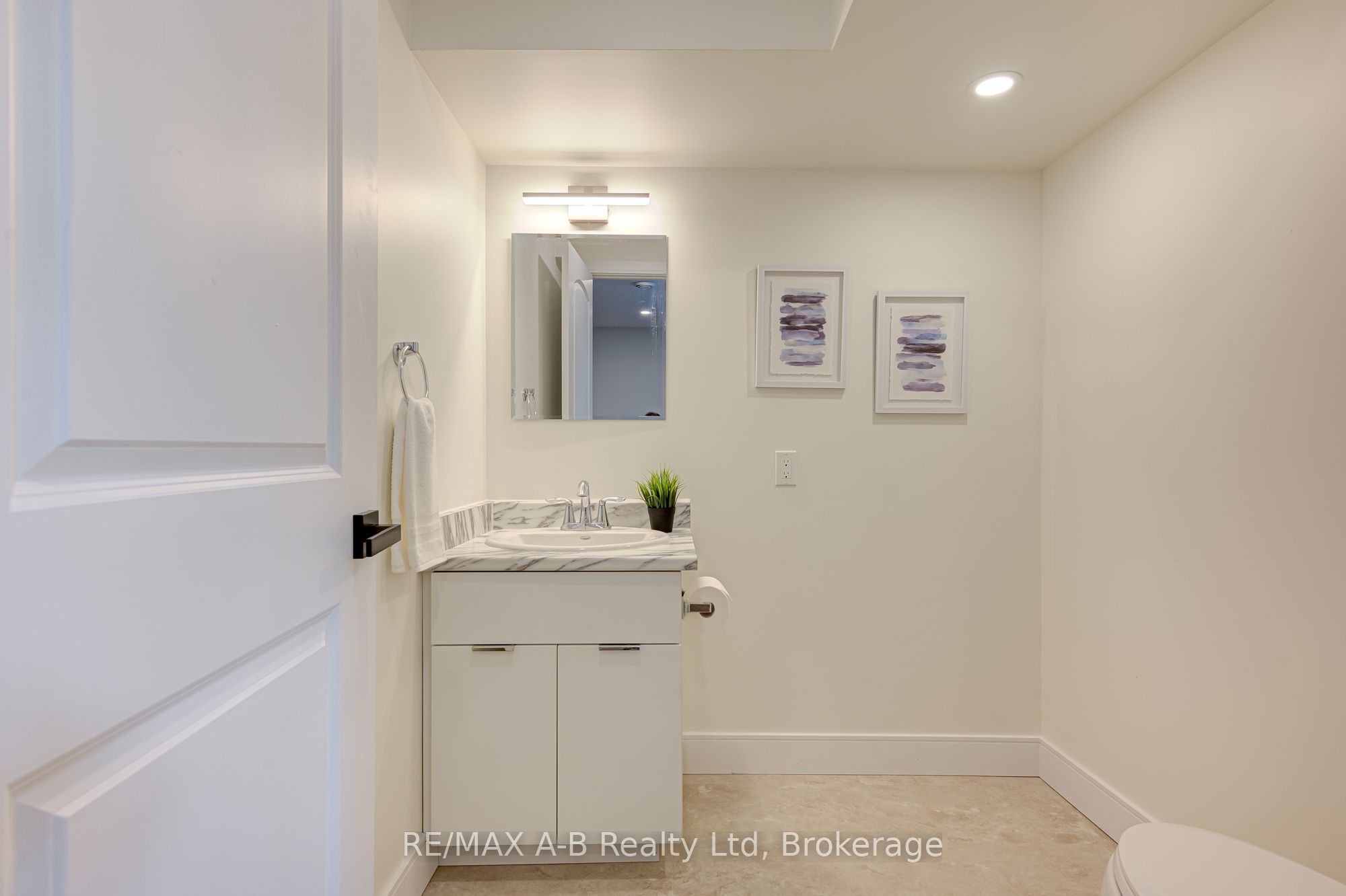 261 Albert Street Property Photo 45