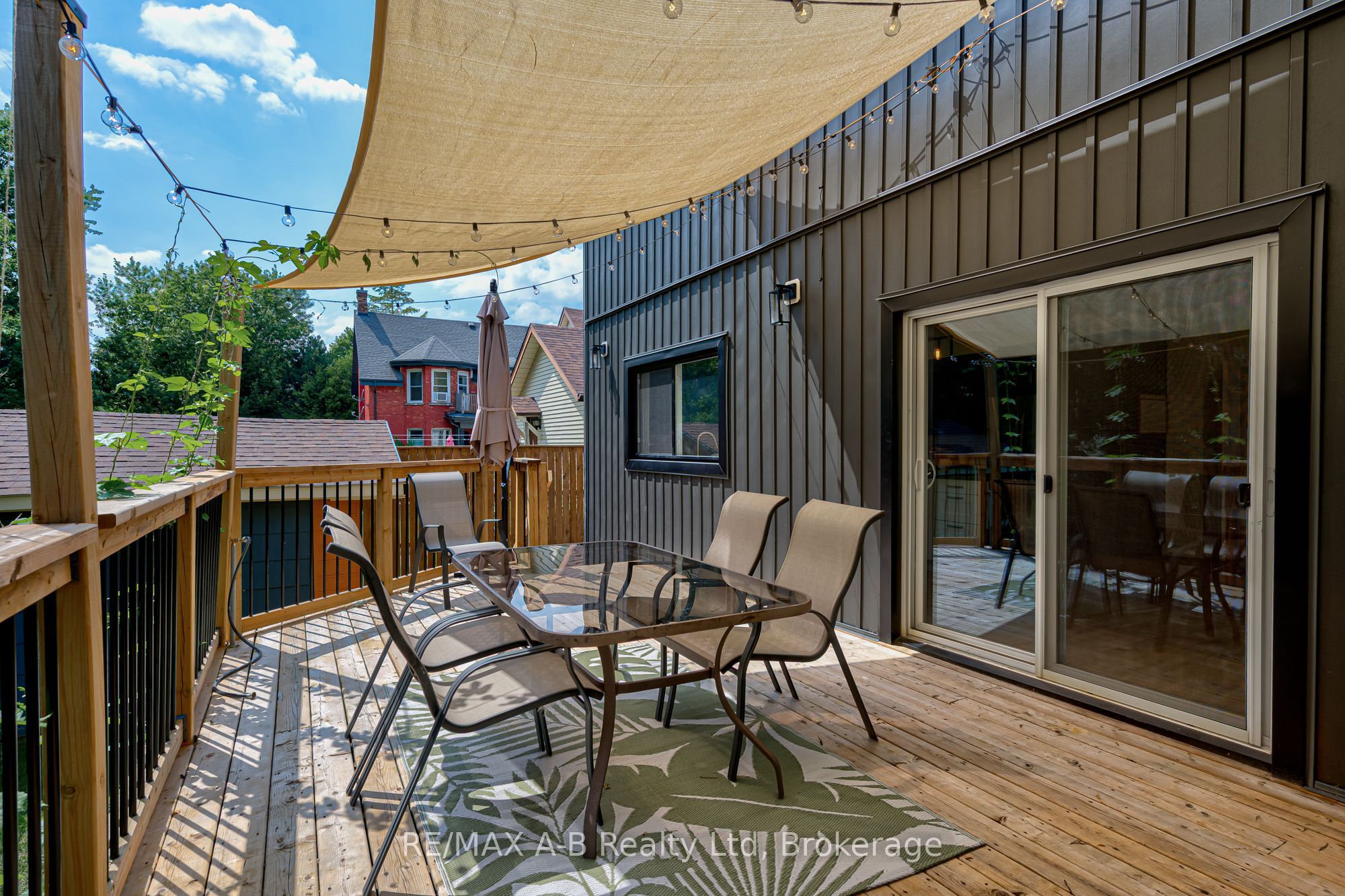 261 Albert Street Property Photo 47