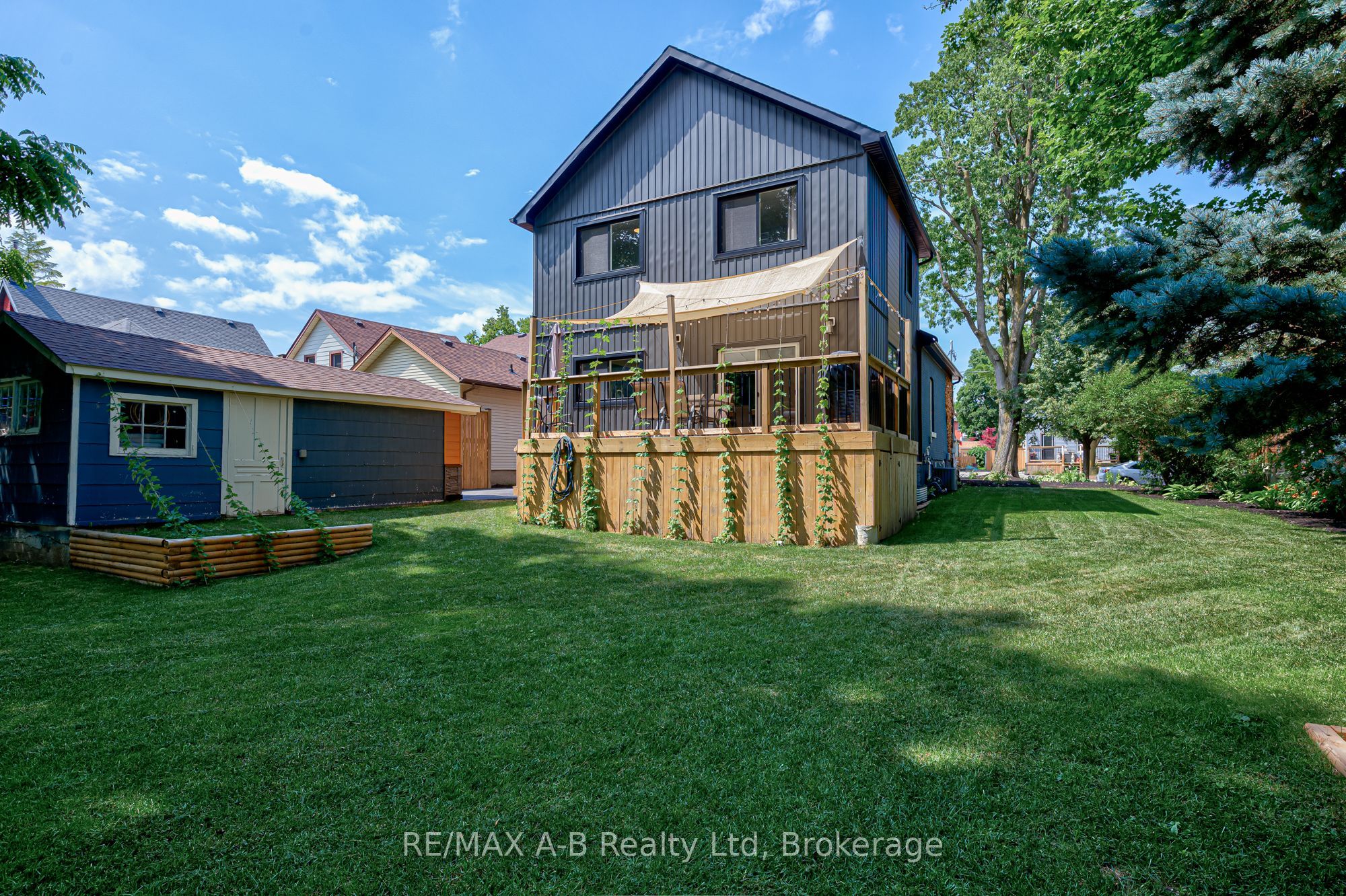 261 Albert Street Property Photo 48