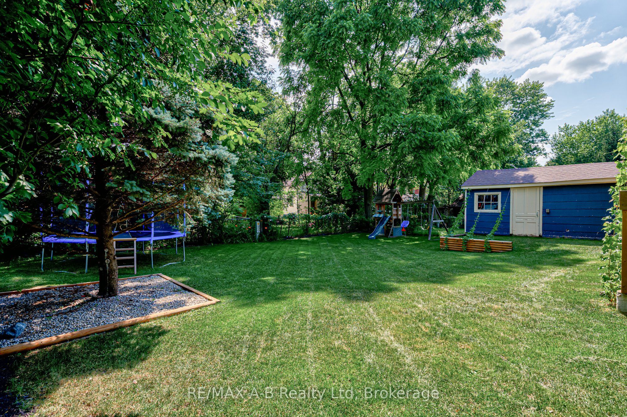 261 Albert Street Property Photo 49