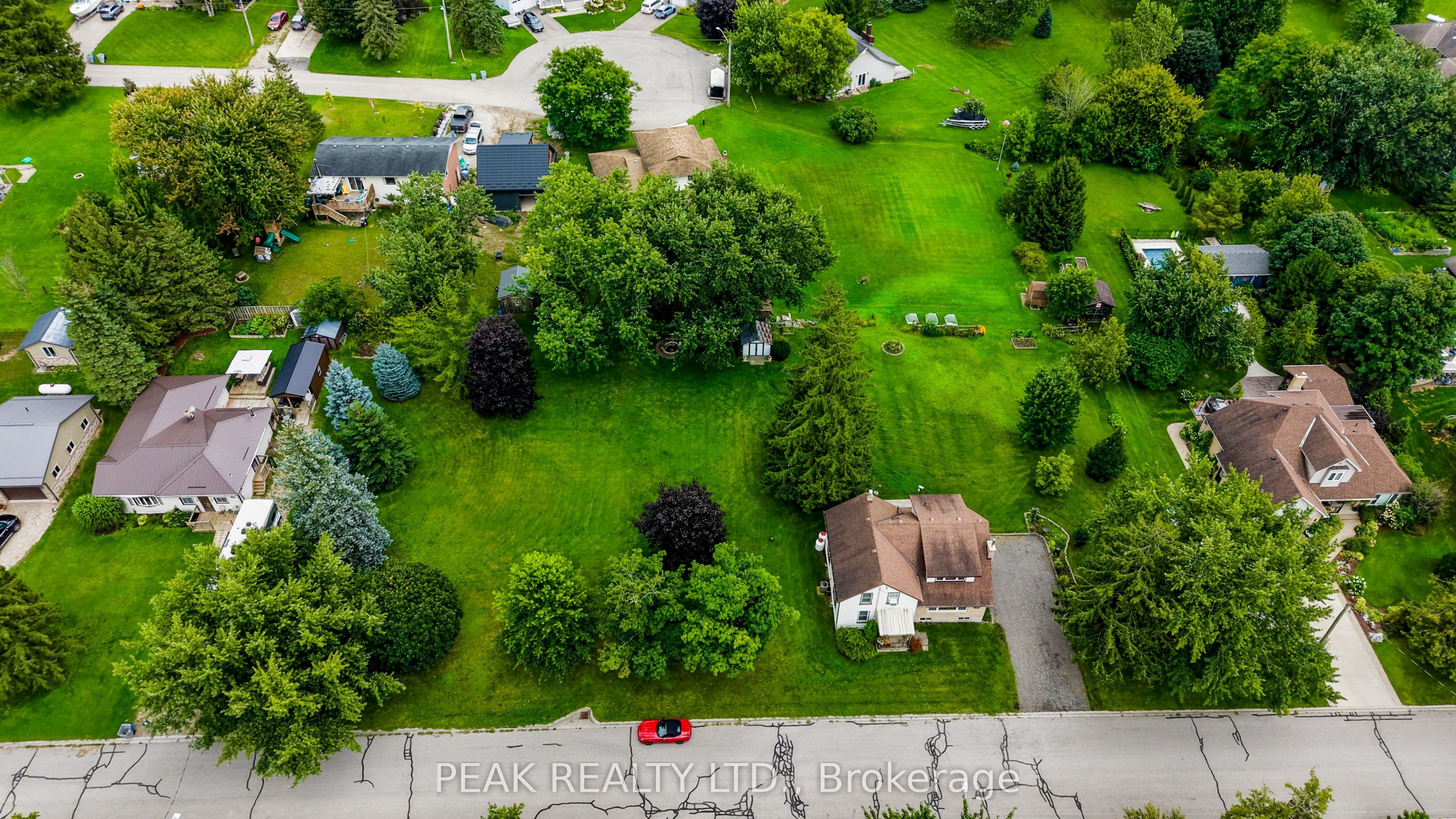 5465 King Street Property Photo 6