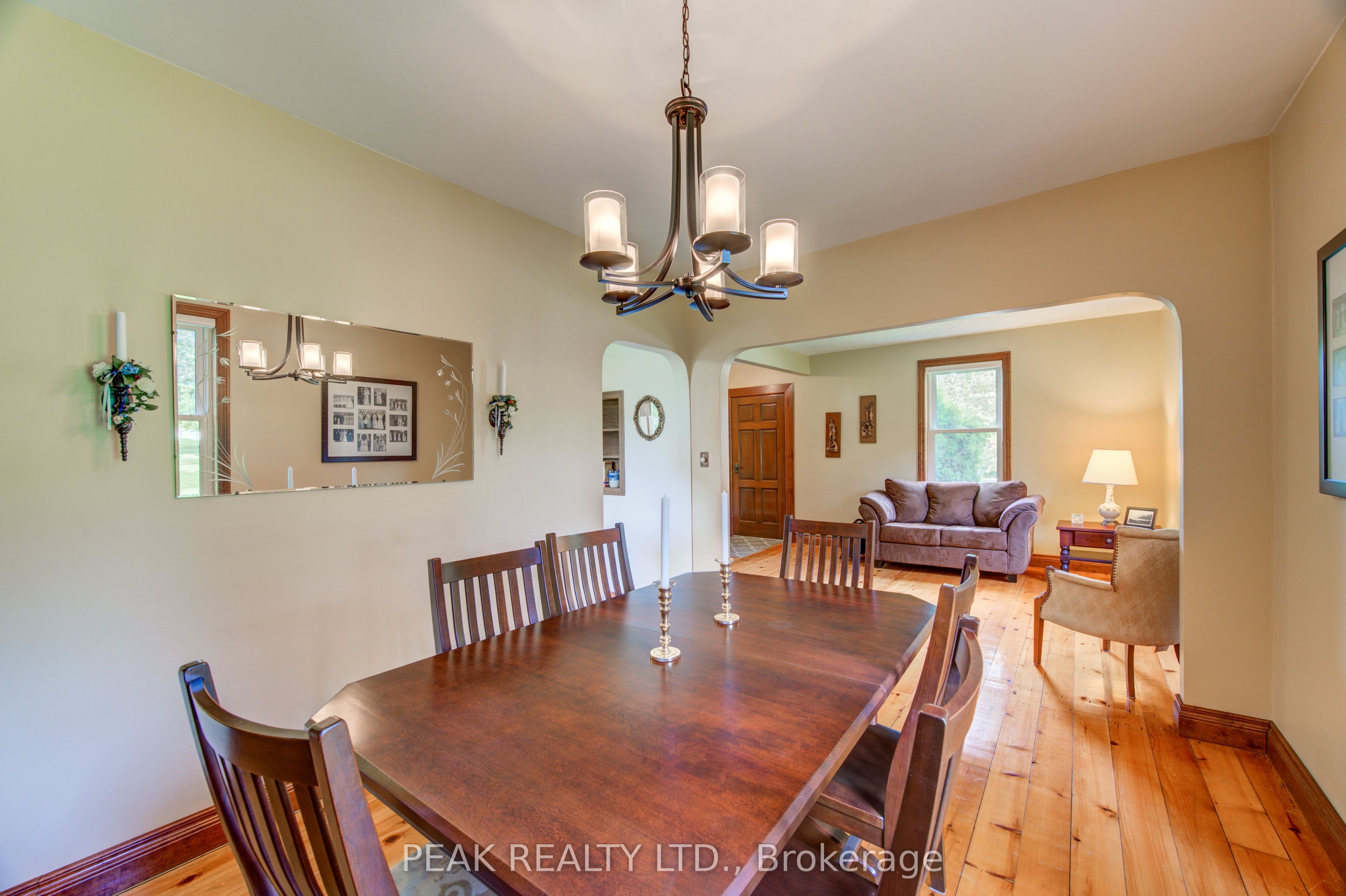 5465 King Street Property Photo 14
