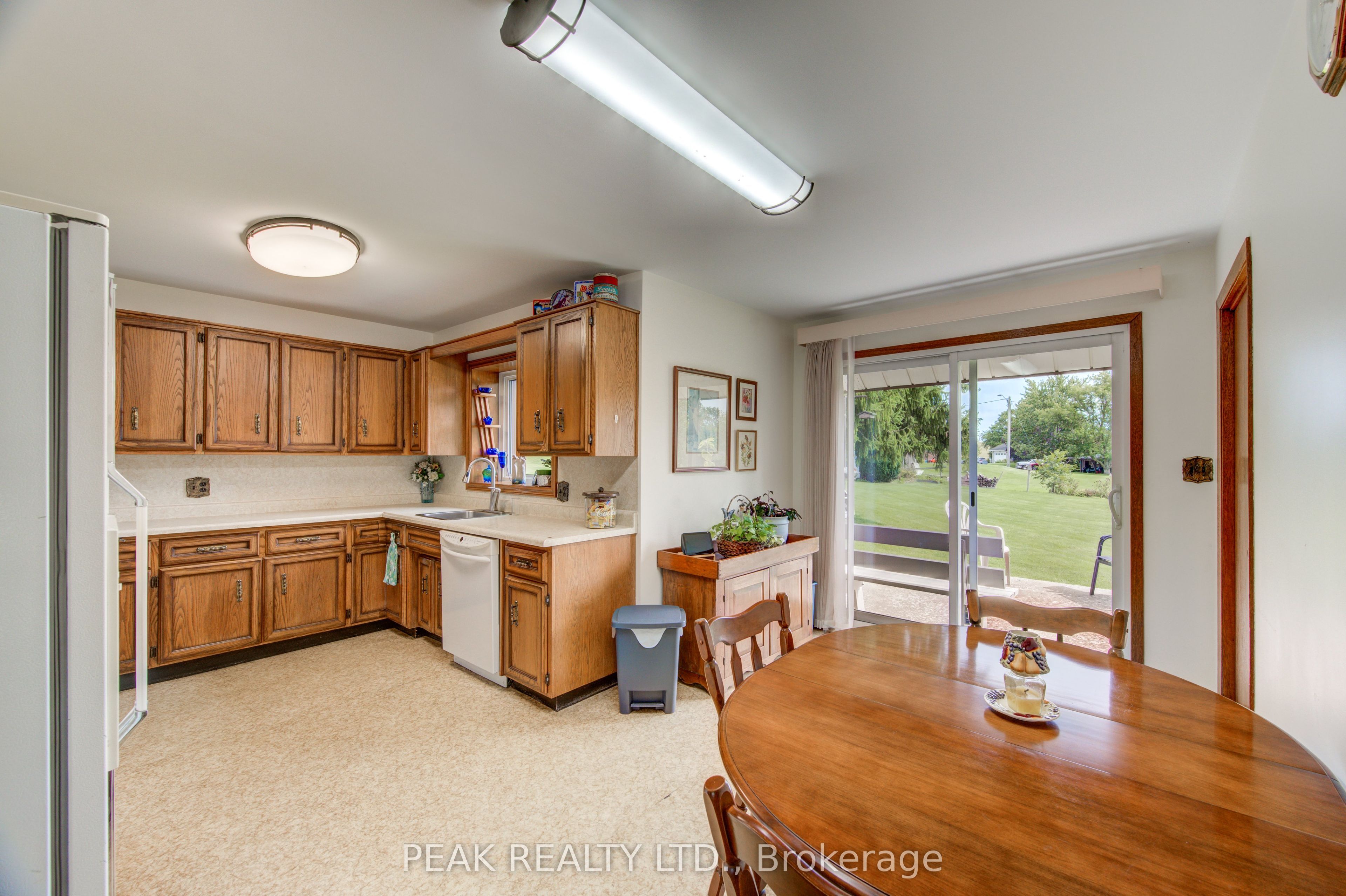 5465 King Street Property Photo 20
