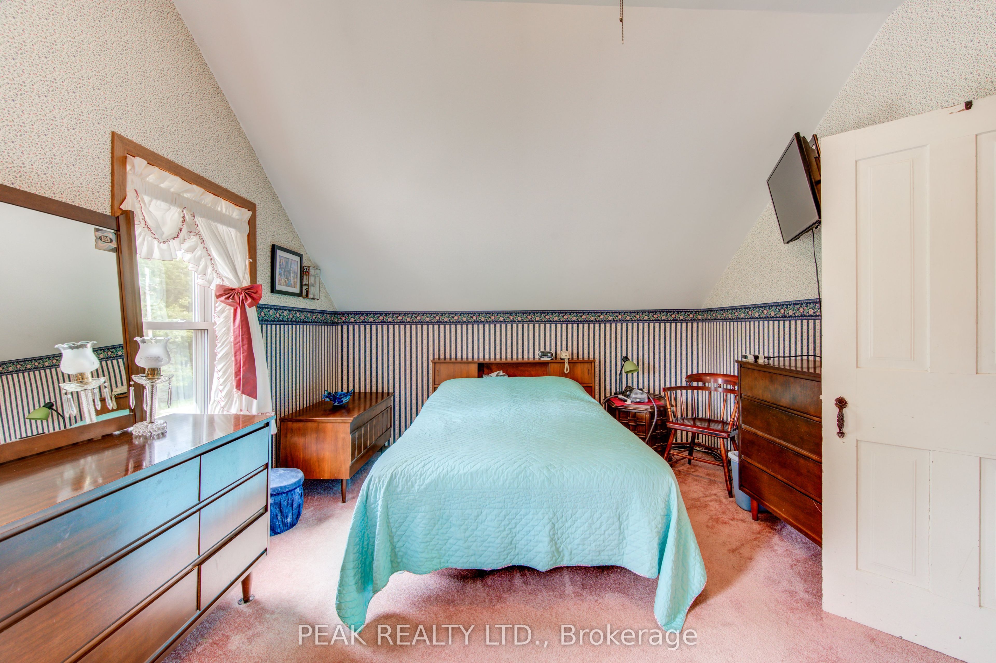 5465 King Street Property Photo 29