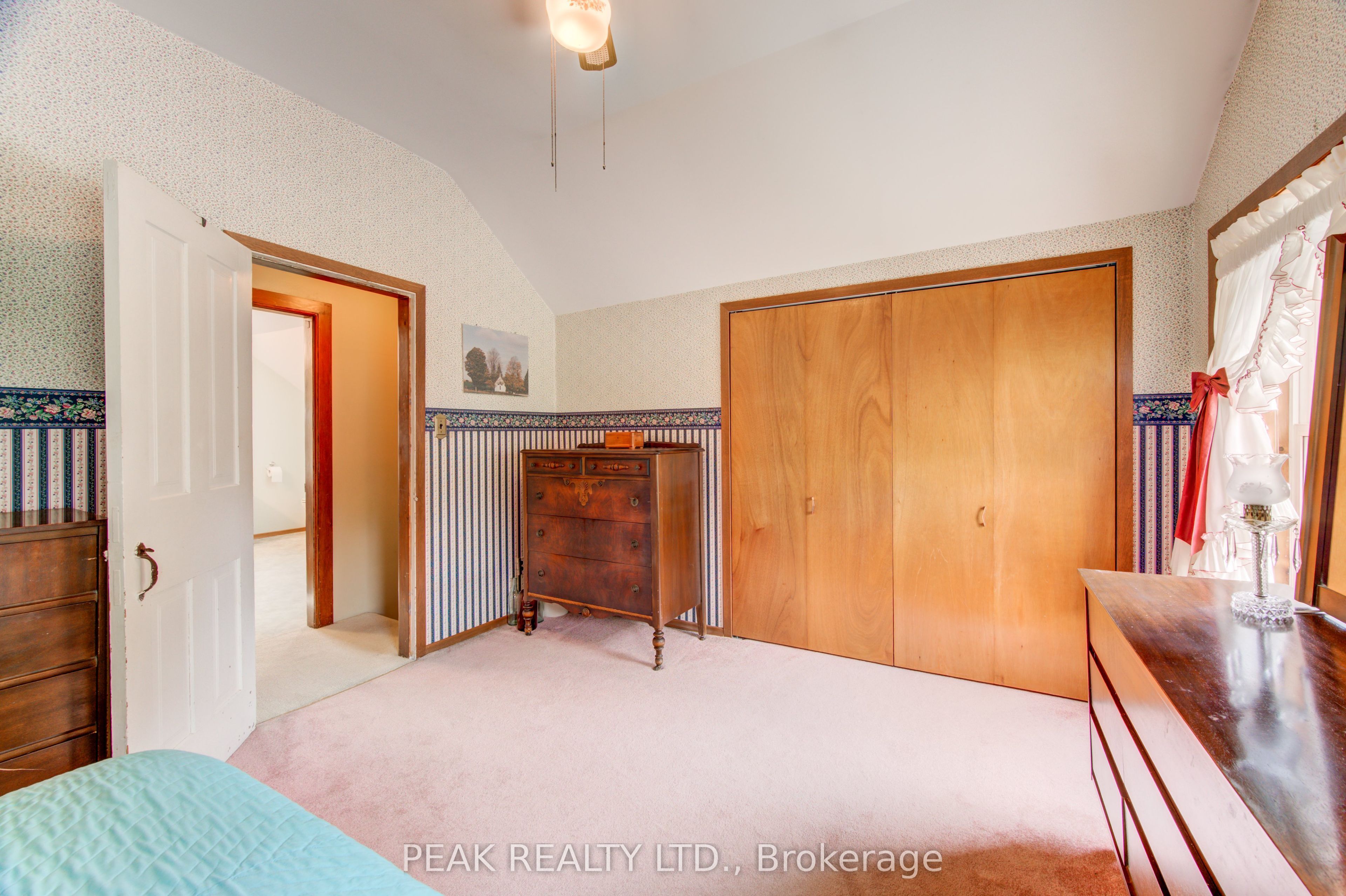 5465 King Street Property Photo 30