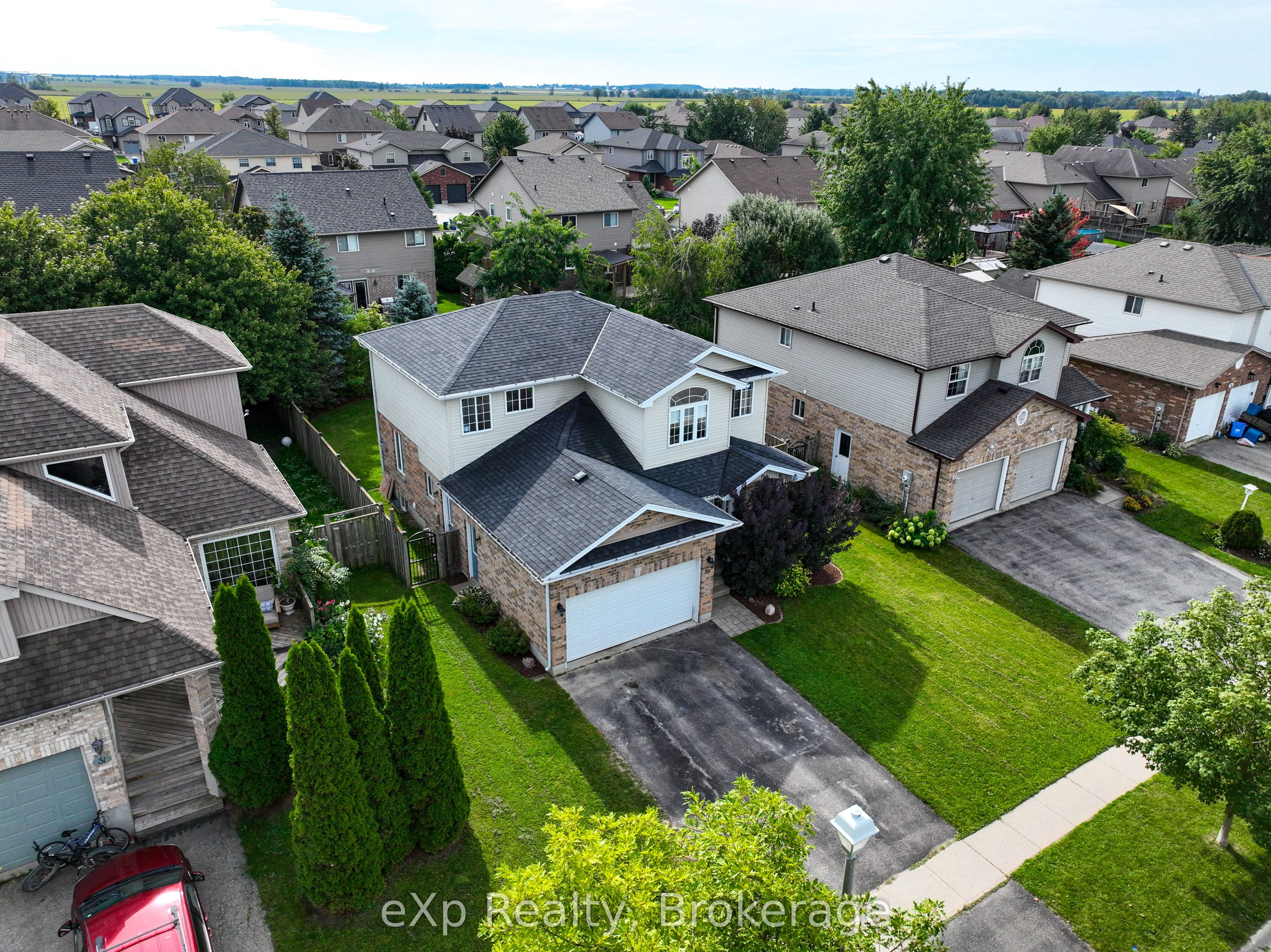 29 Maple Street Property Photo 1
