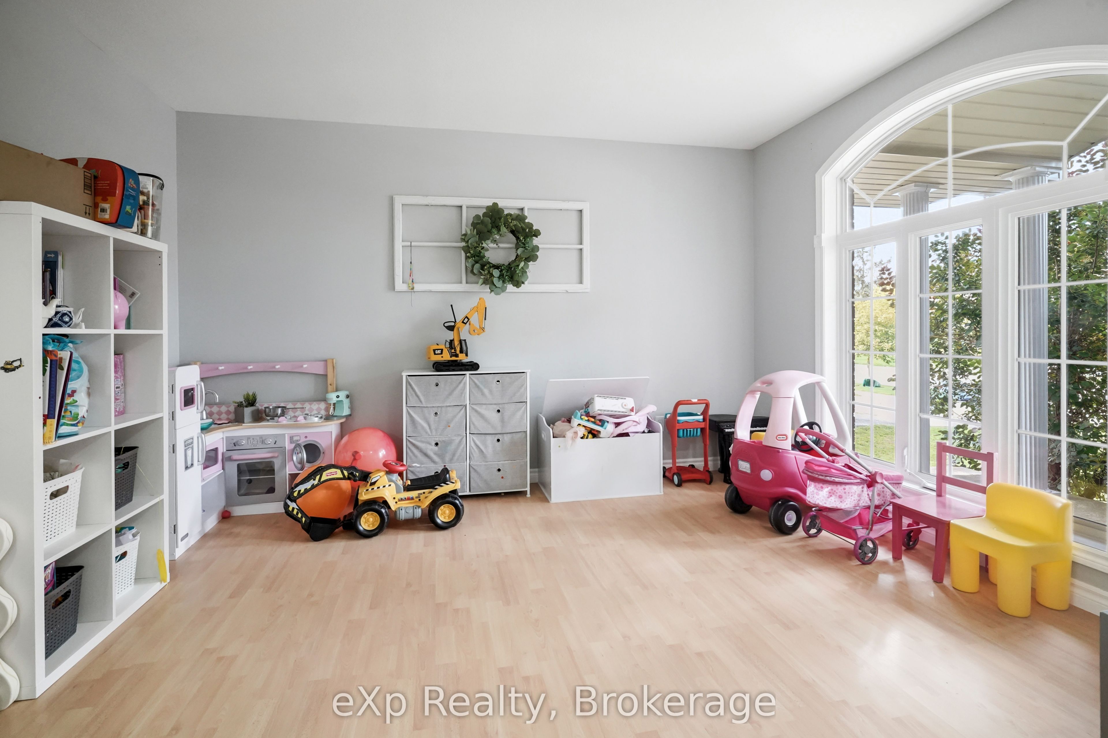 29 Maple Street Property Photo 5