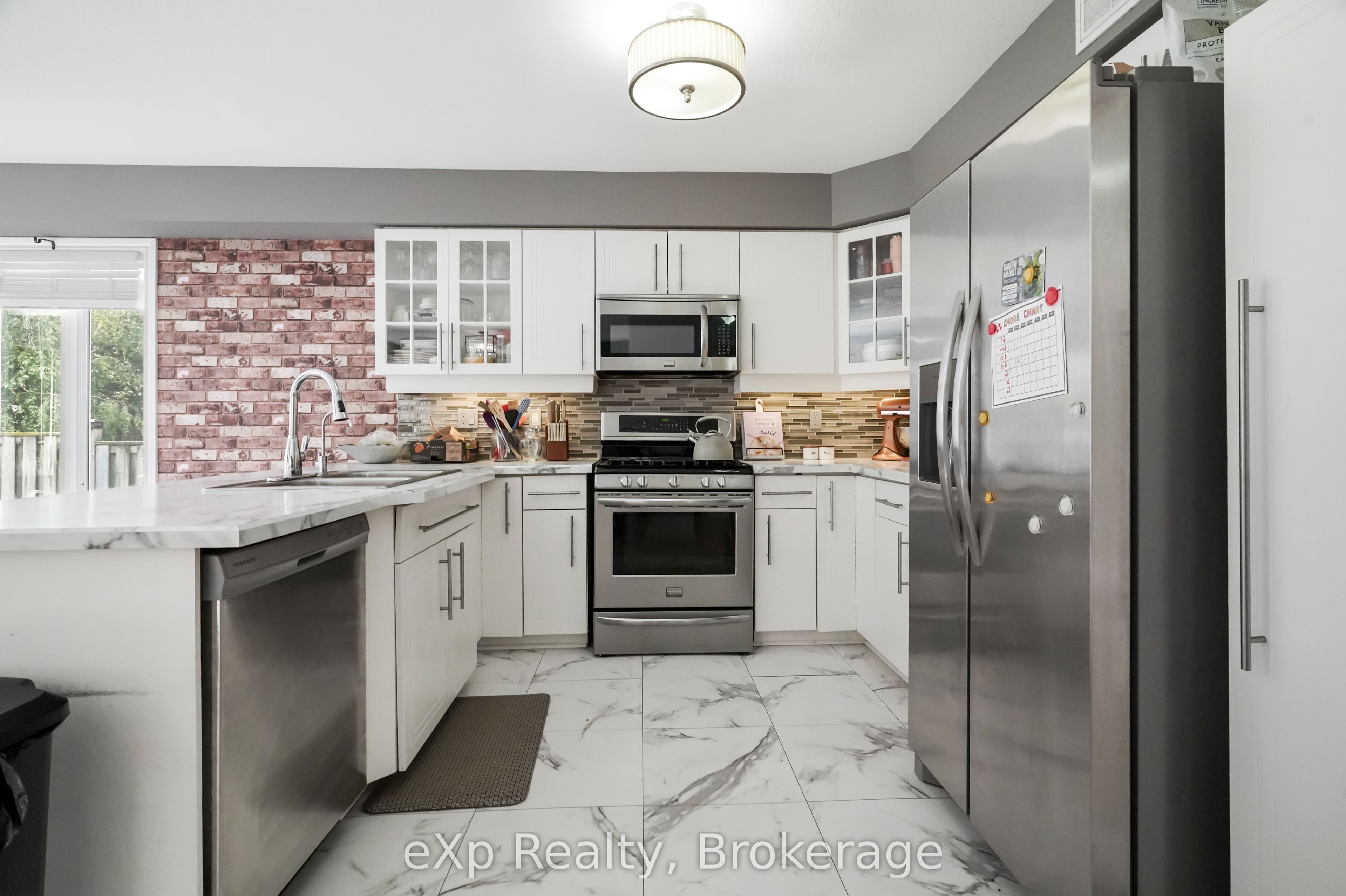 29 Maple Street Property Photo 6