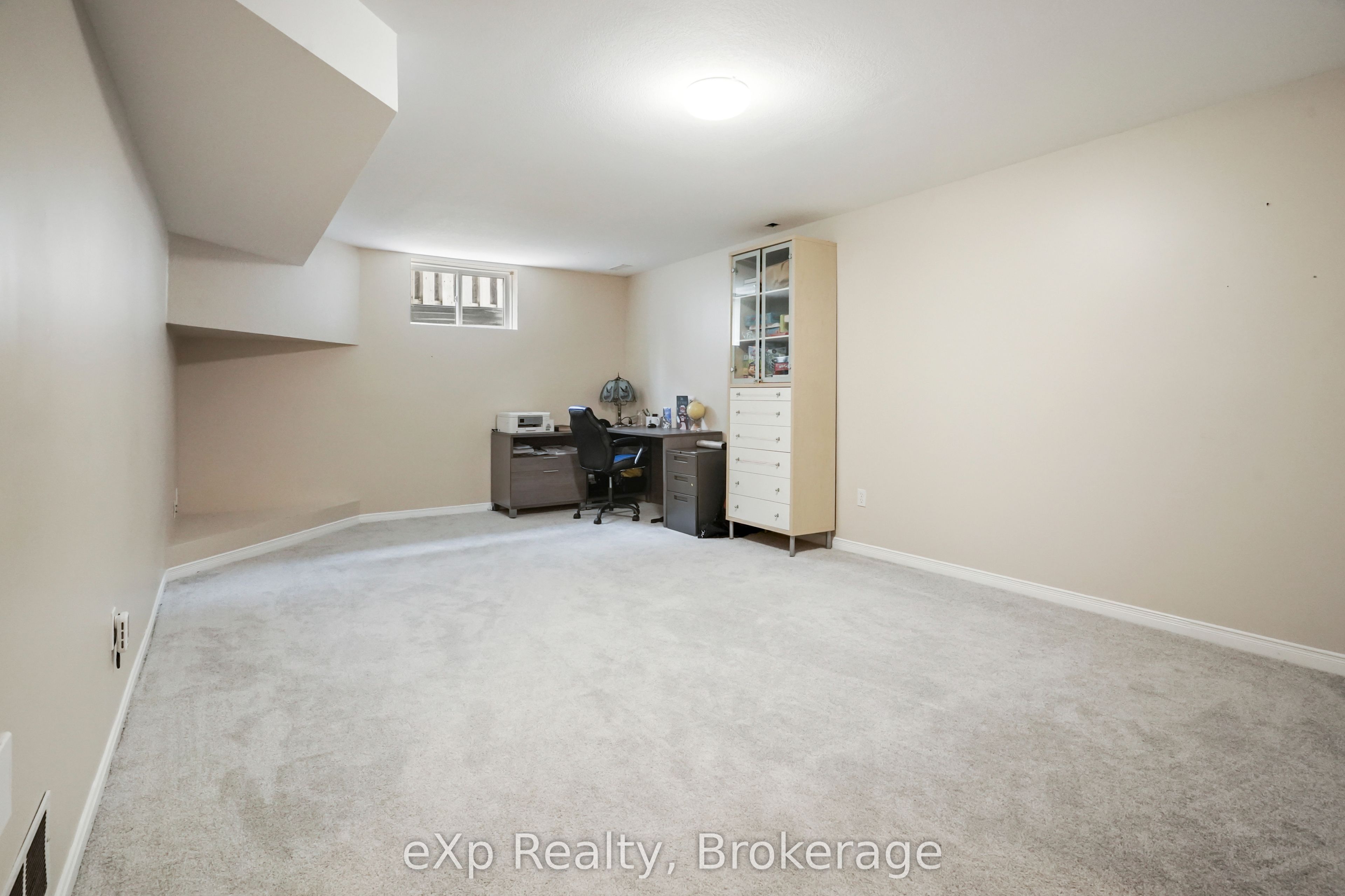 29 Maple Street Property Photo 21