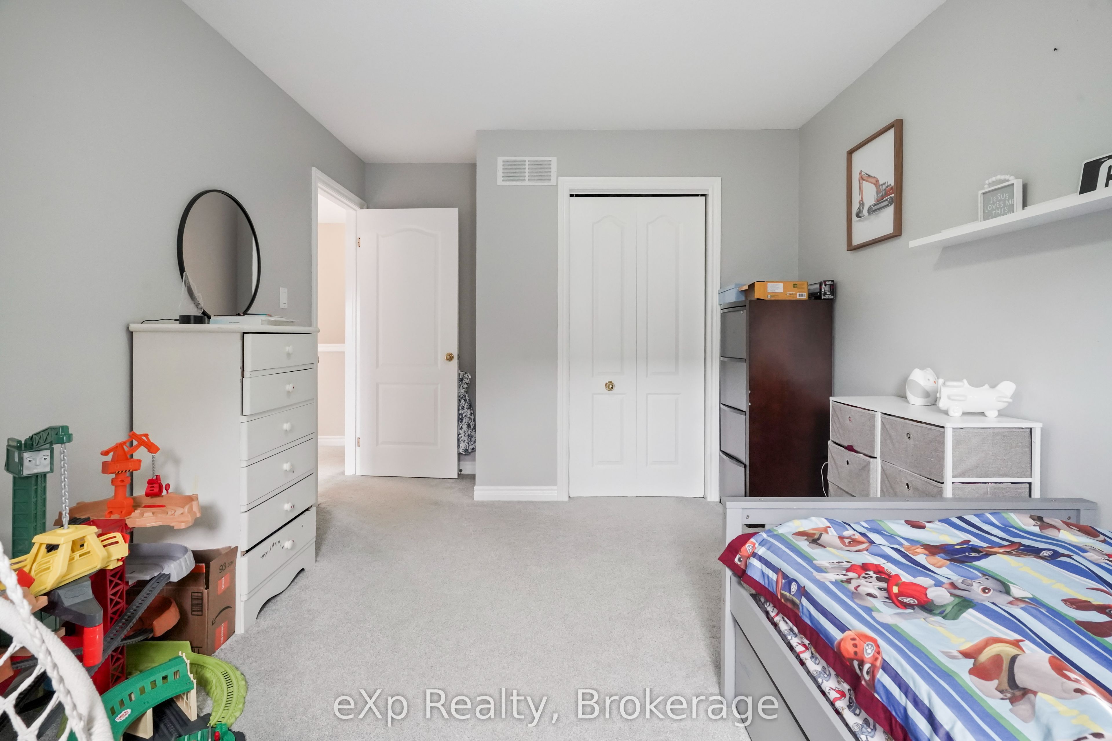 29 Maple Street Property Photo 30