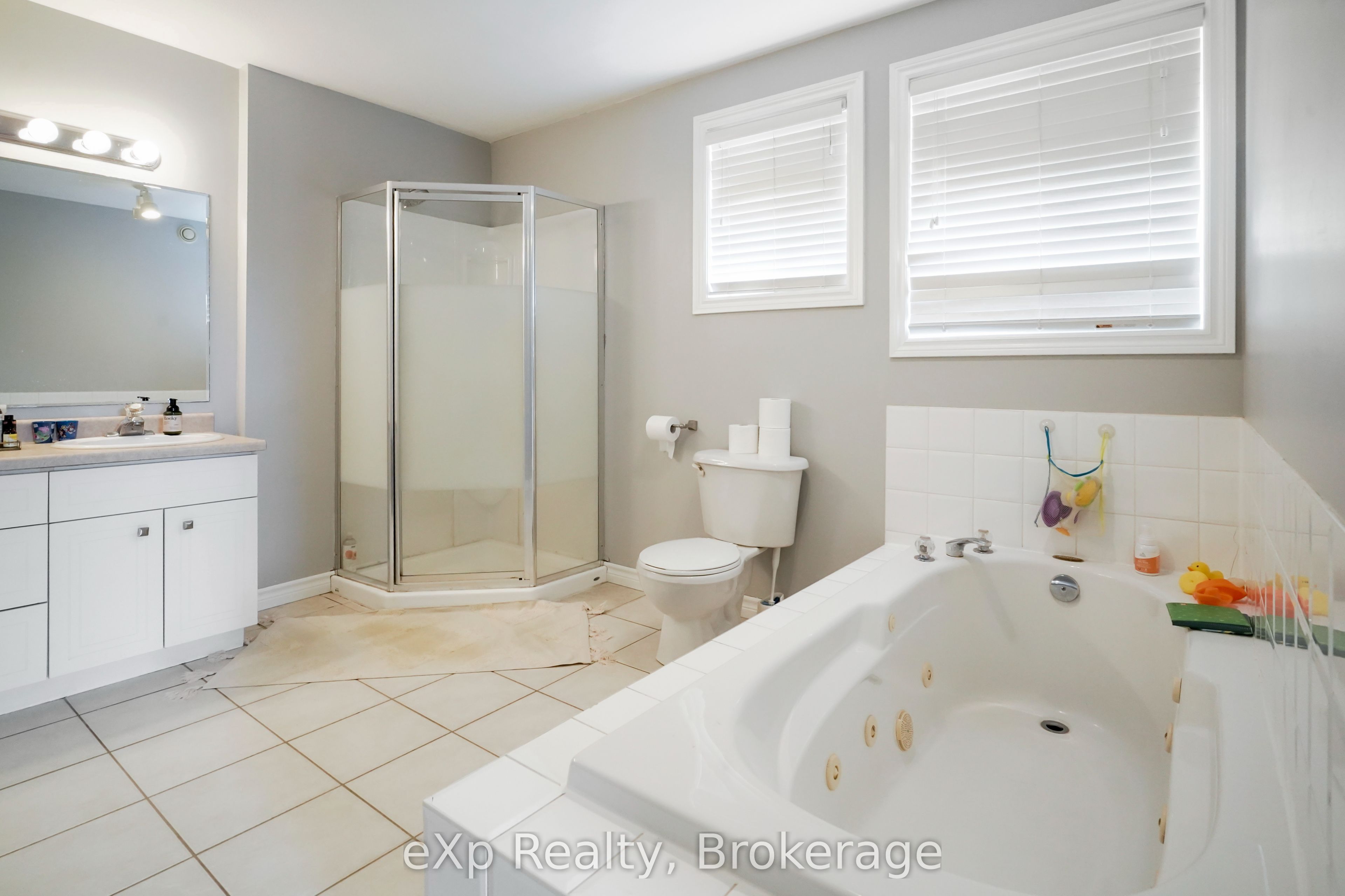 29 Maple Street Property Photo 37