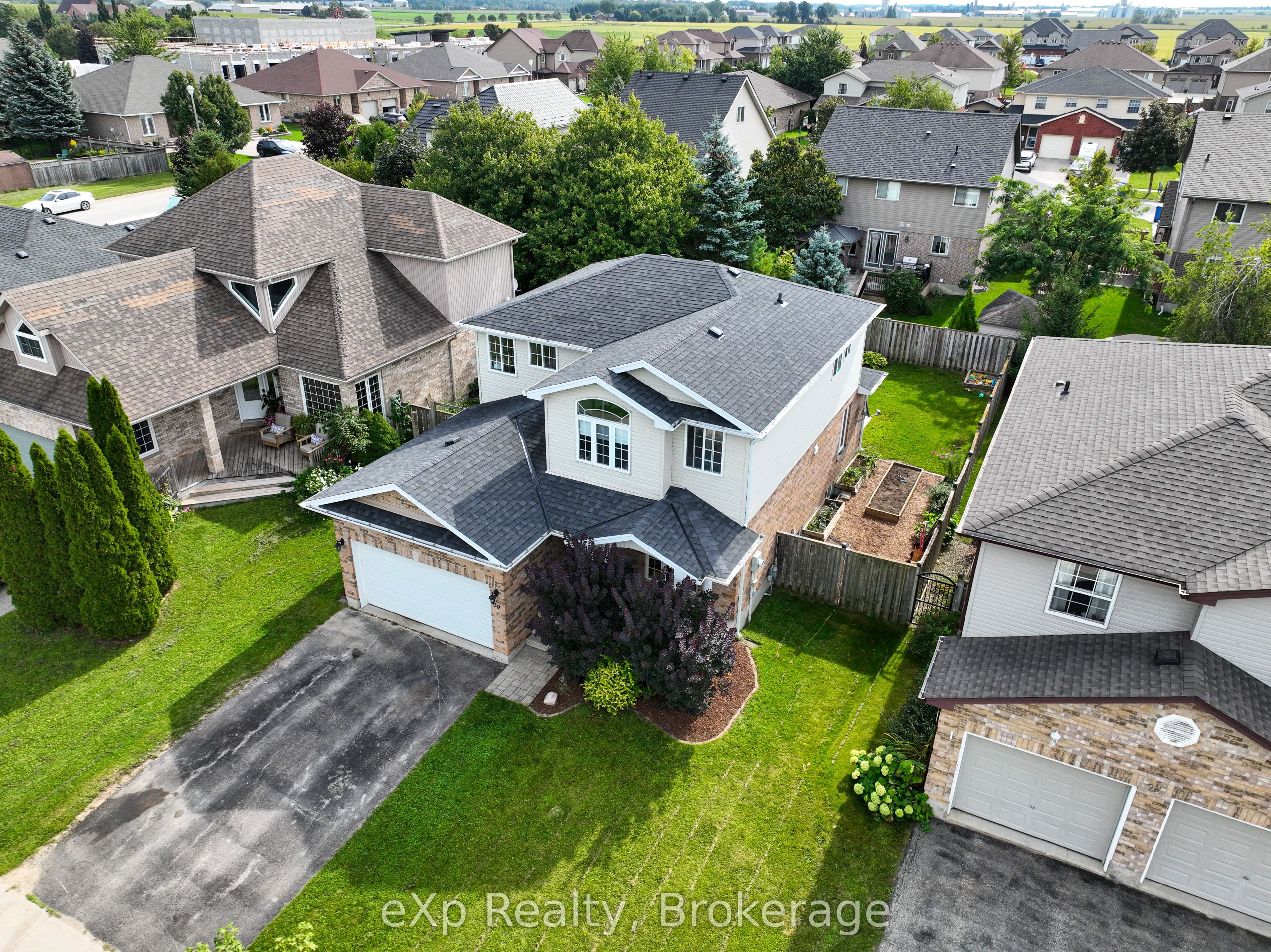 29 Maple Street Property Photo 41