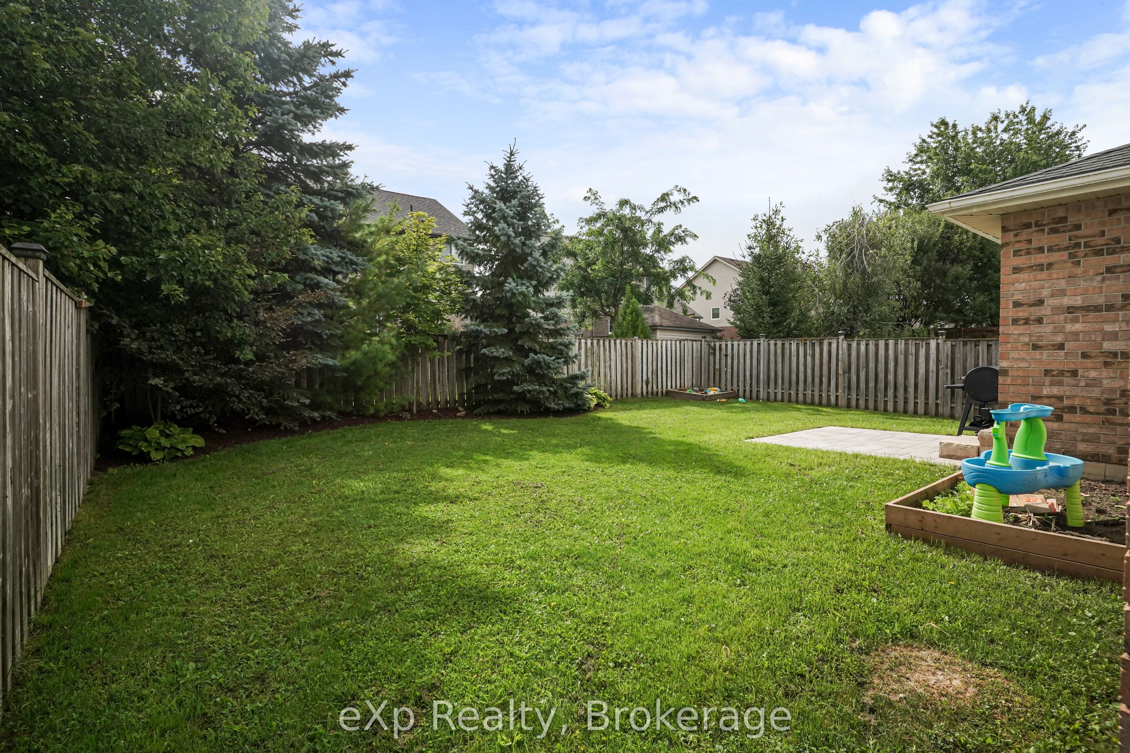 29 Maple Street Property Photo 48