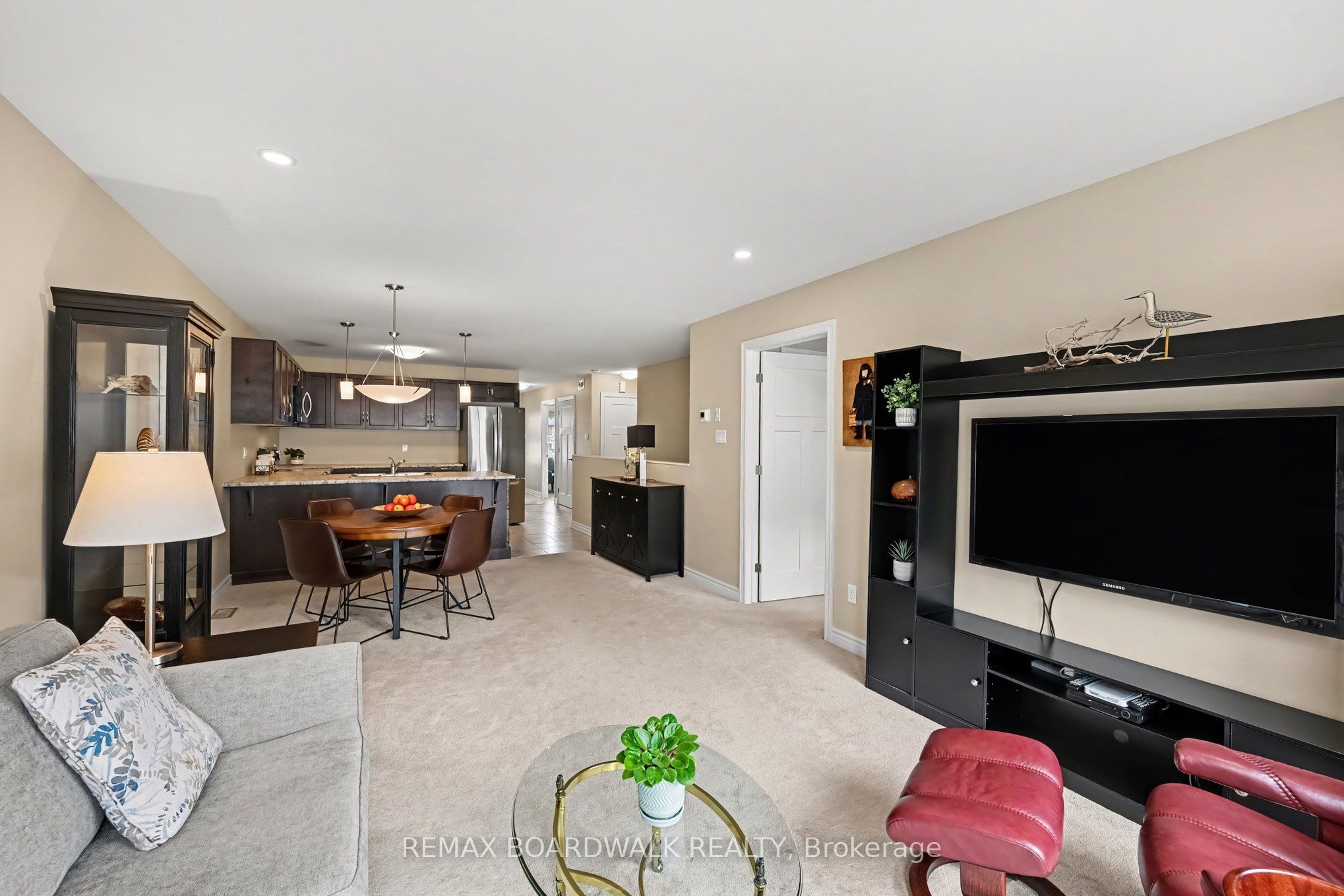 100 Seabert Drive Property Photo 10