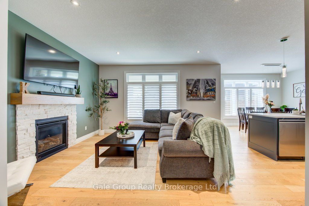 971 Downing Drive Property Photo 4