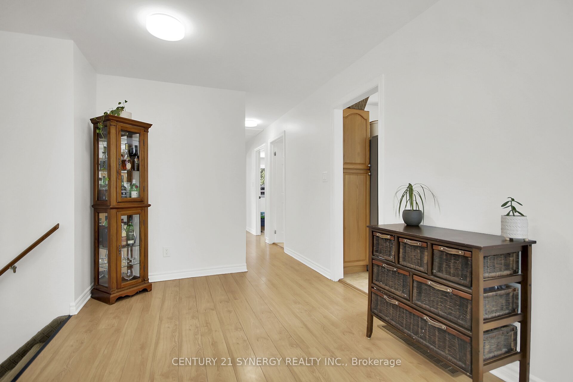 496 William Campbell Road Property Photo 9