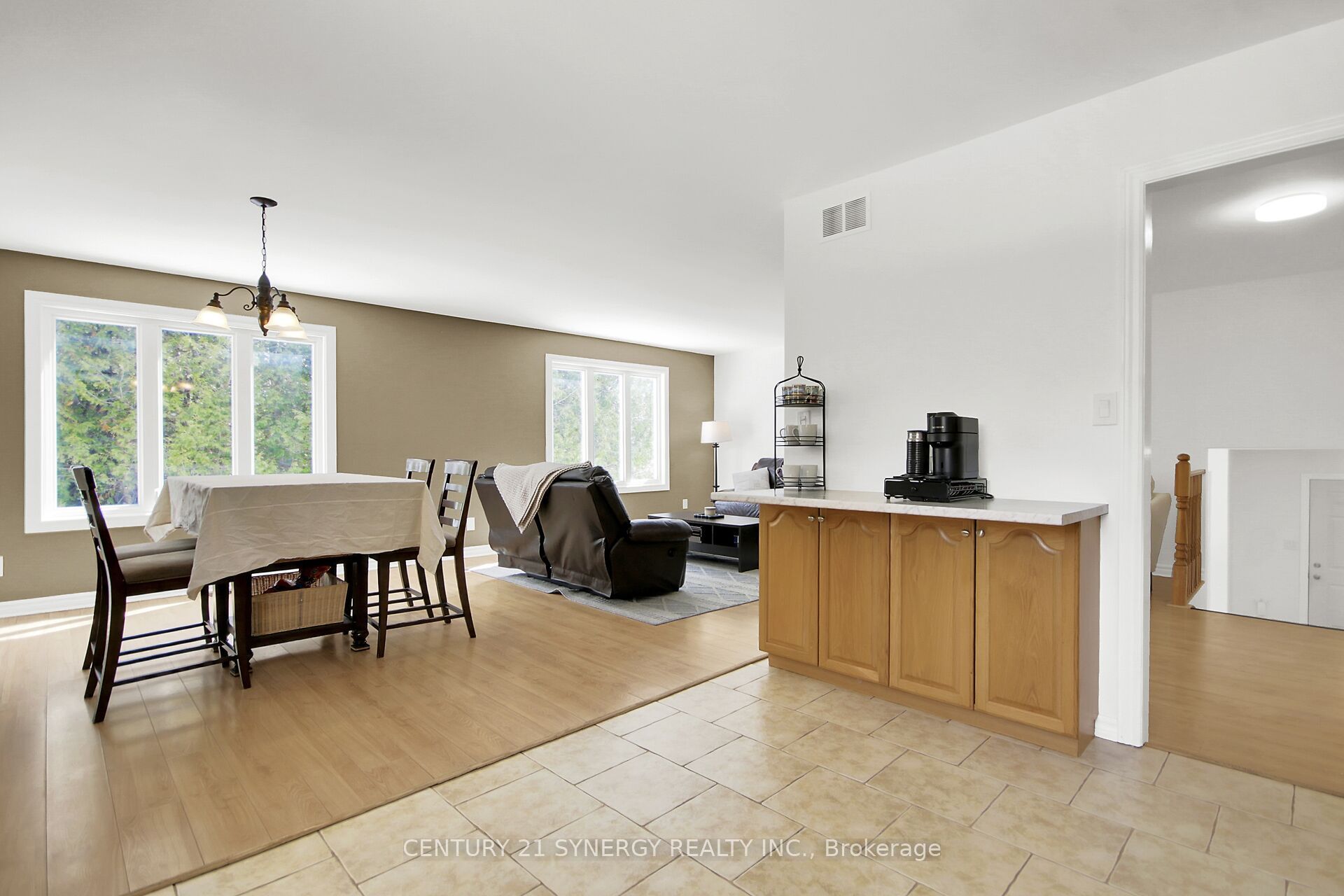 496 William Campbell Road Property Photo 12