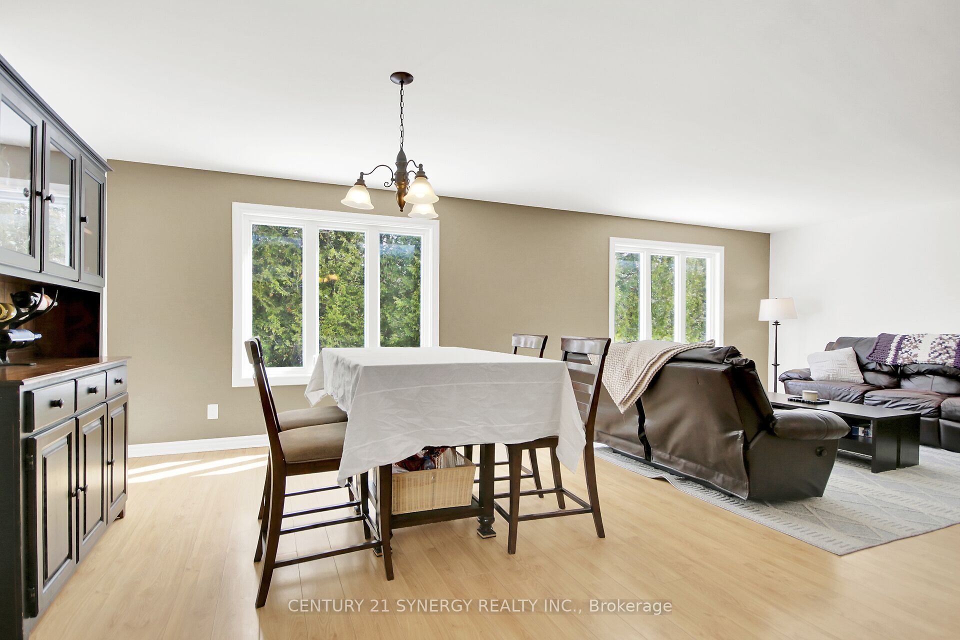 496 William Campbell Road Property Photo 15