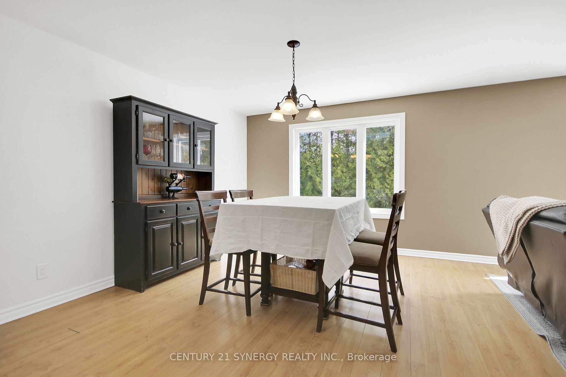 496 William Campbell Road Property Photo 16