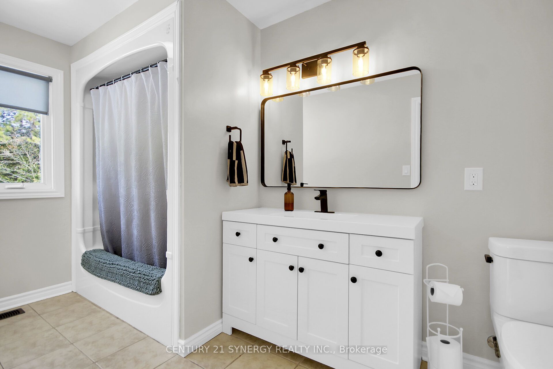 496 William Campbell Road Property Photo 19