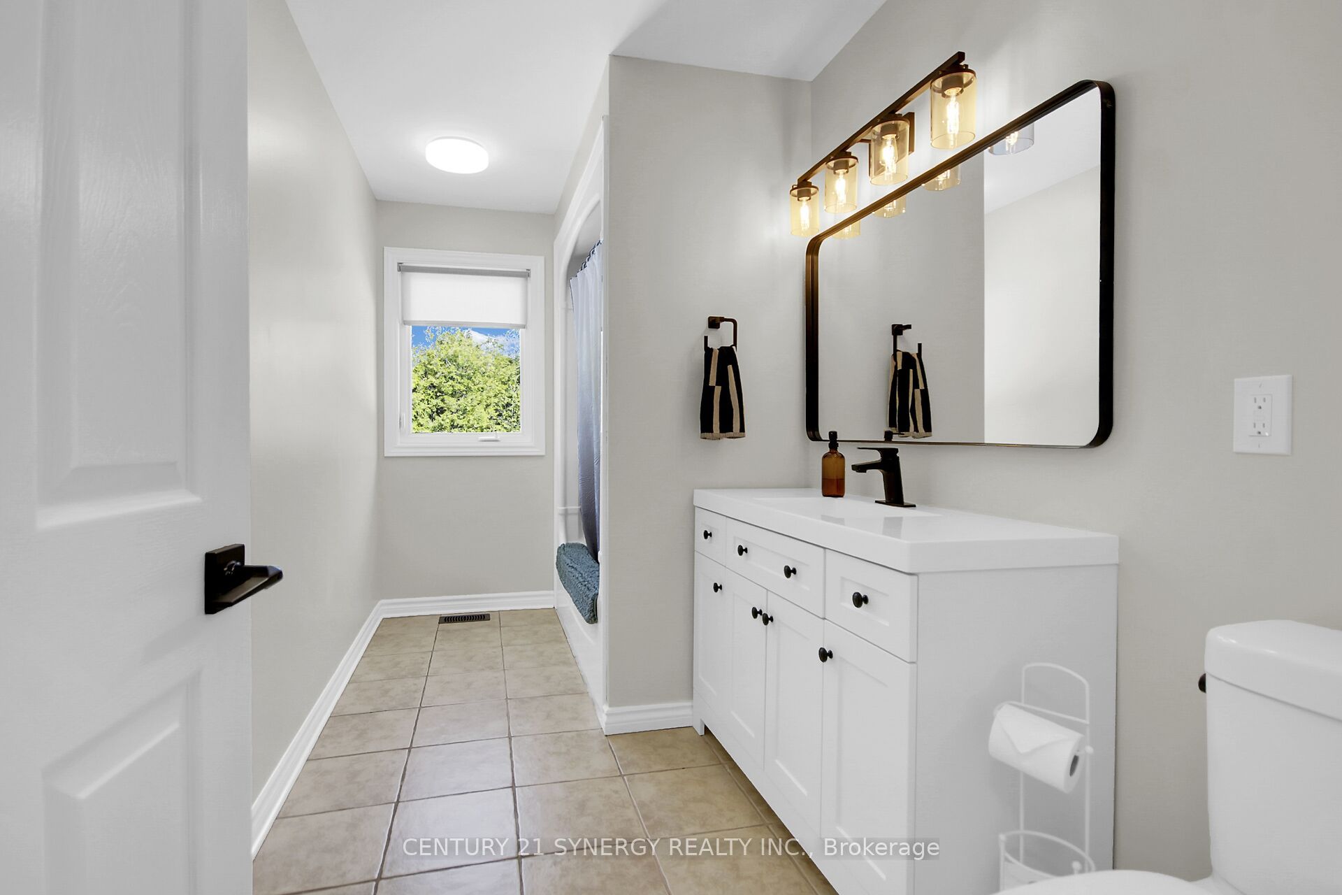496 William Campbell Road Property Photo 20