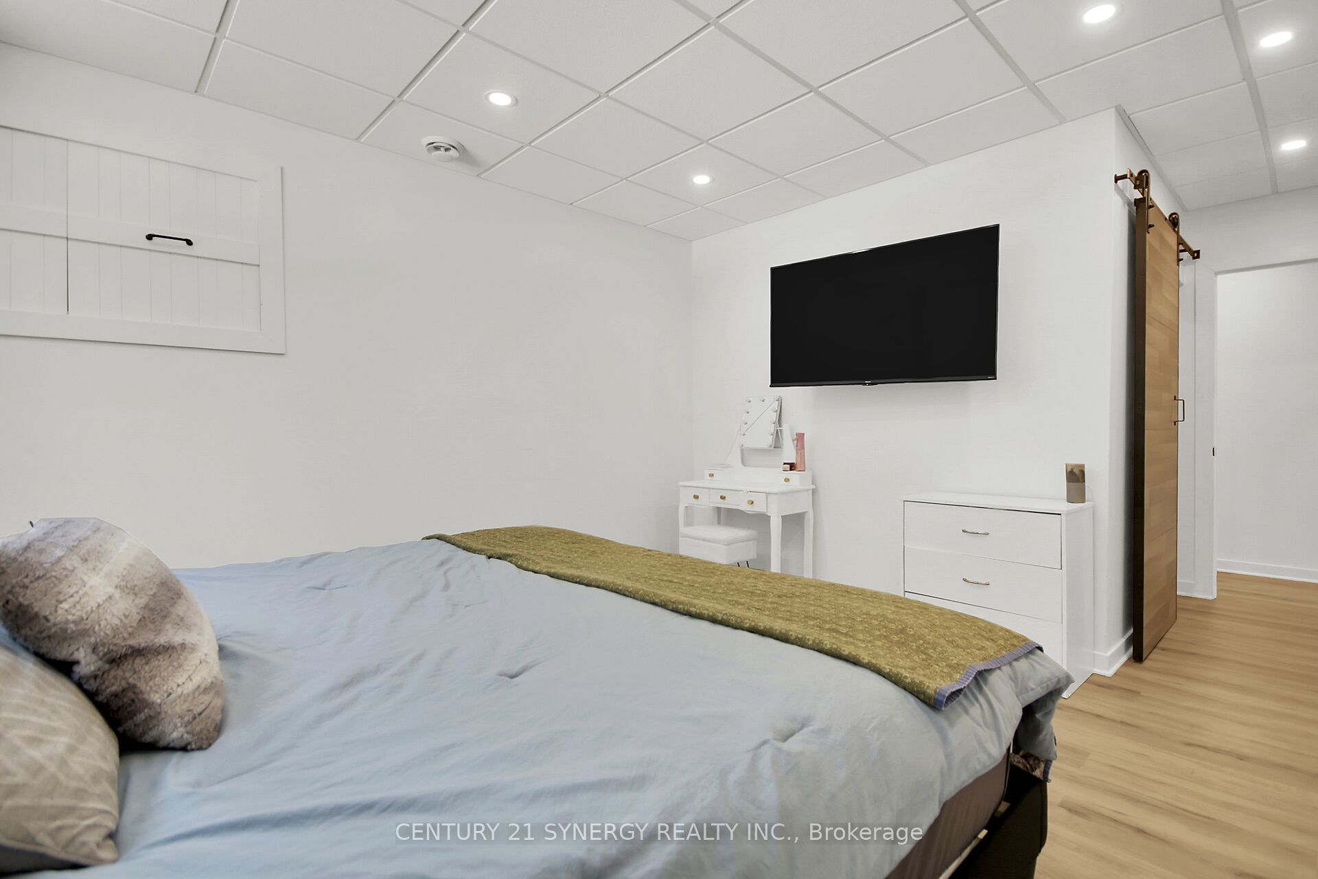 496 William Campbell Road Property Photo 29