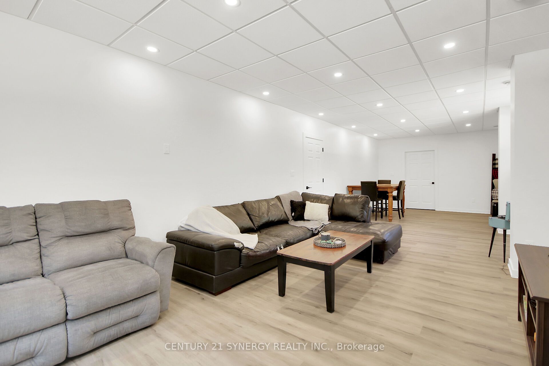 496 William Campbell Road Property Photo 38