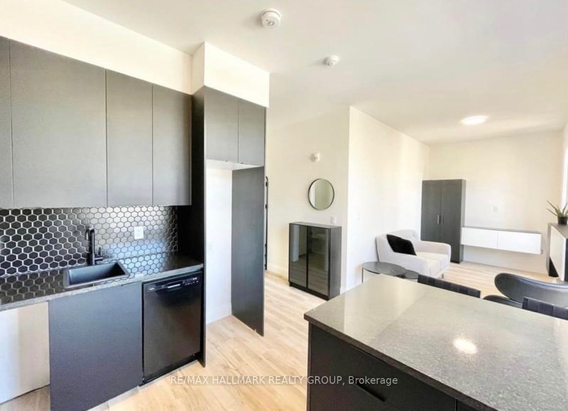 25 Grant Street 303 Property Photo 4