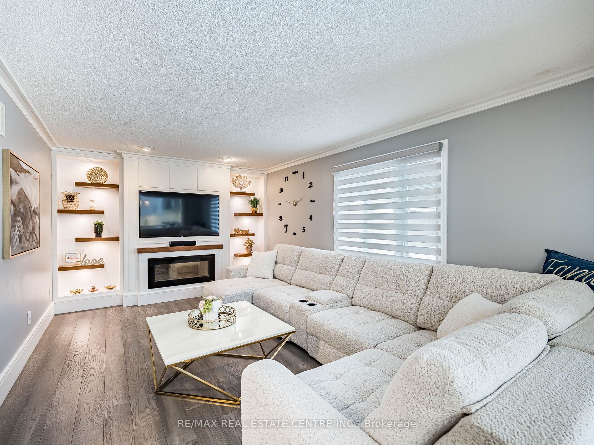 114 Parkwood Crescent Property Photo 15