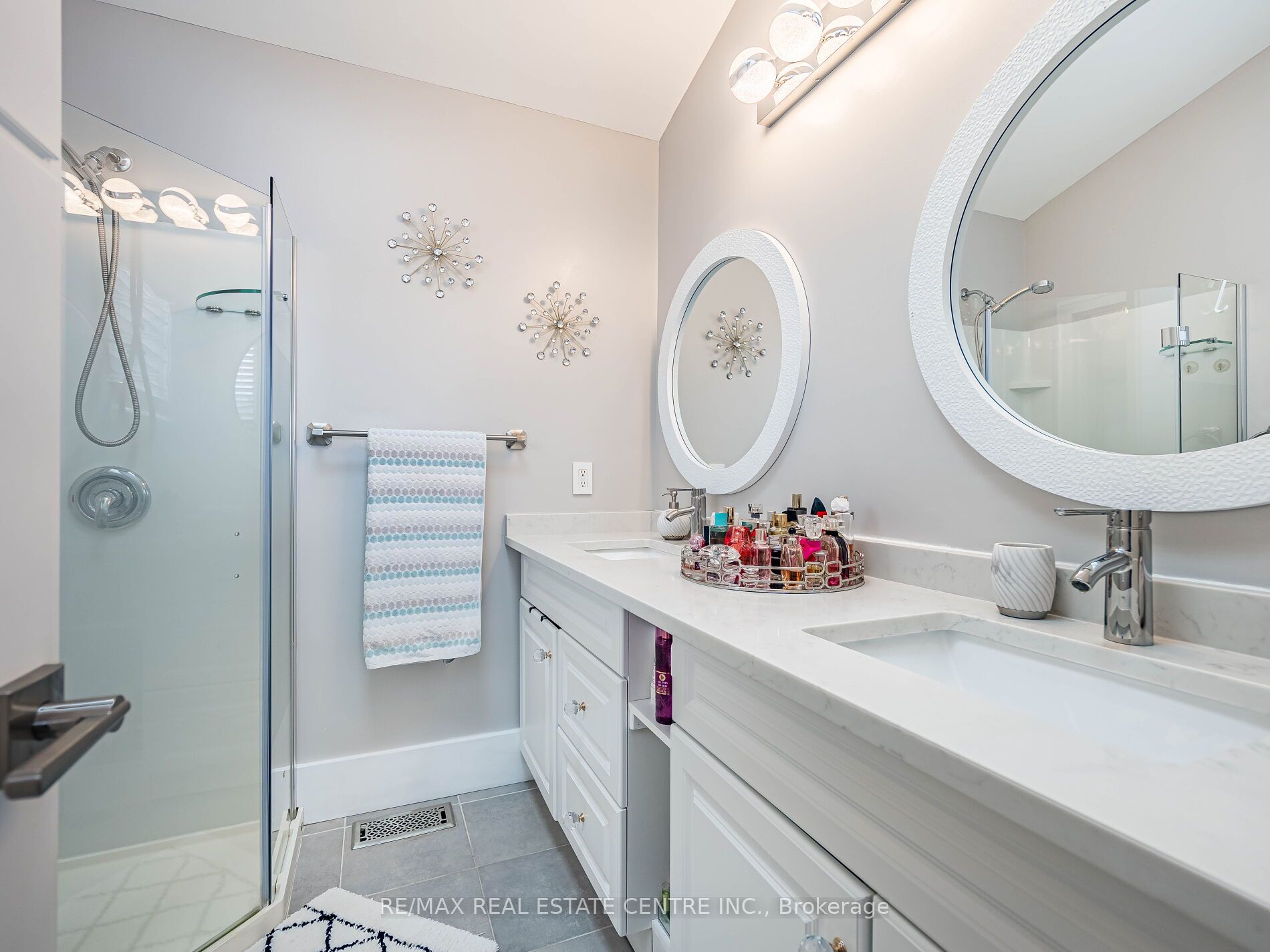 114 Parkwood Crescent Property Photo 32