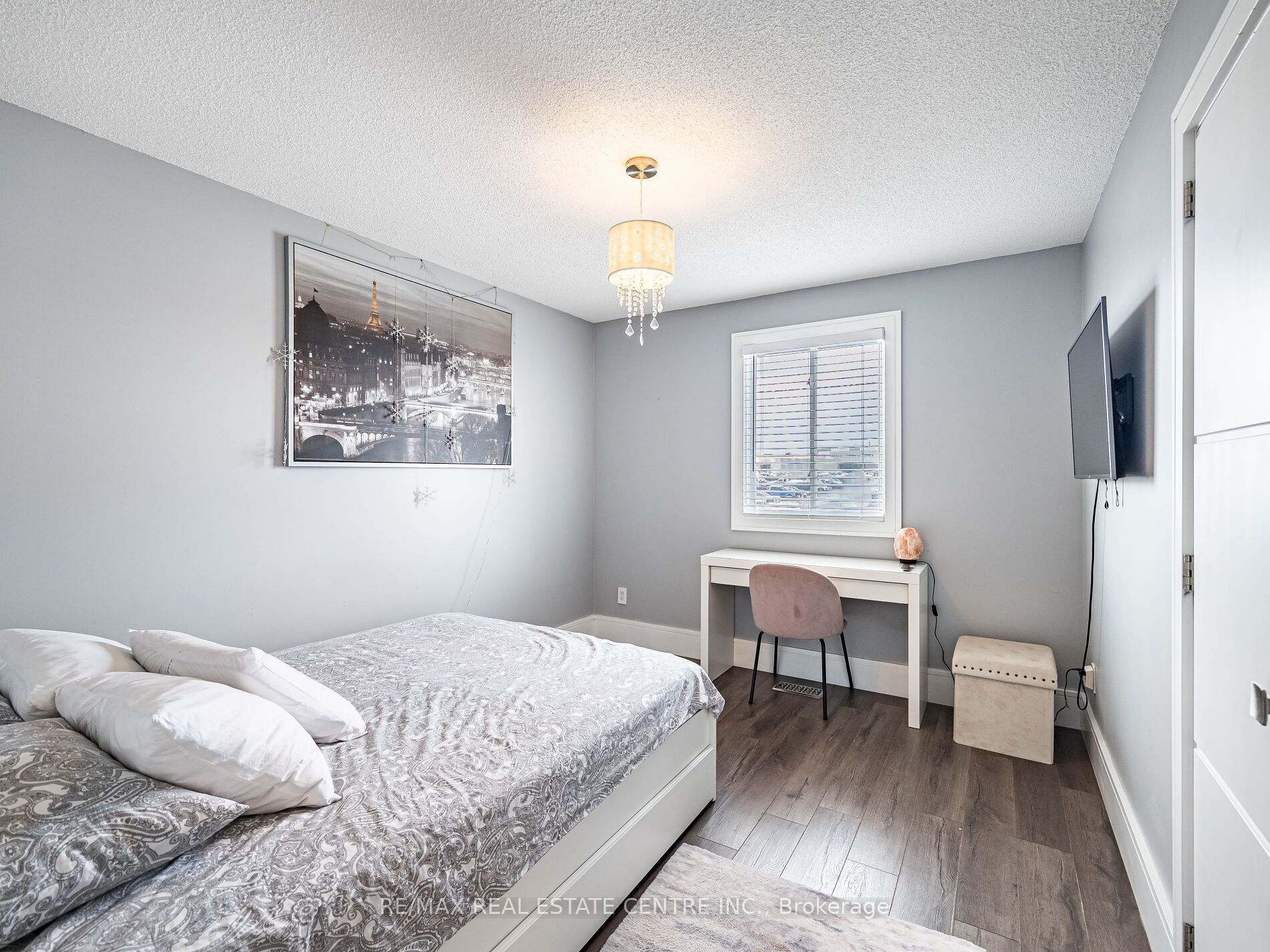 114 Parkwood Crescent Property Photo 35