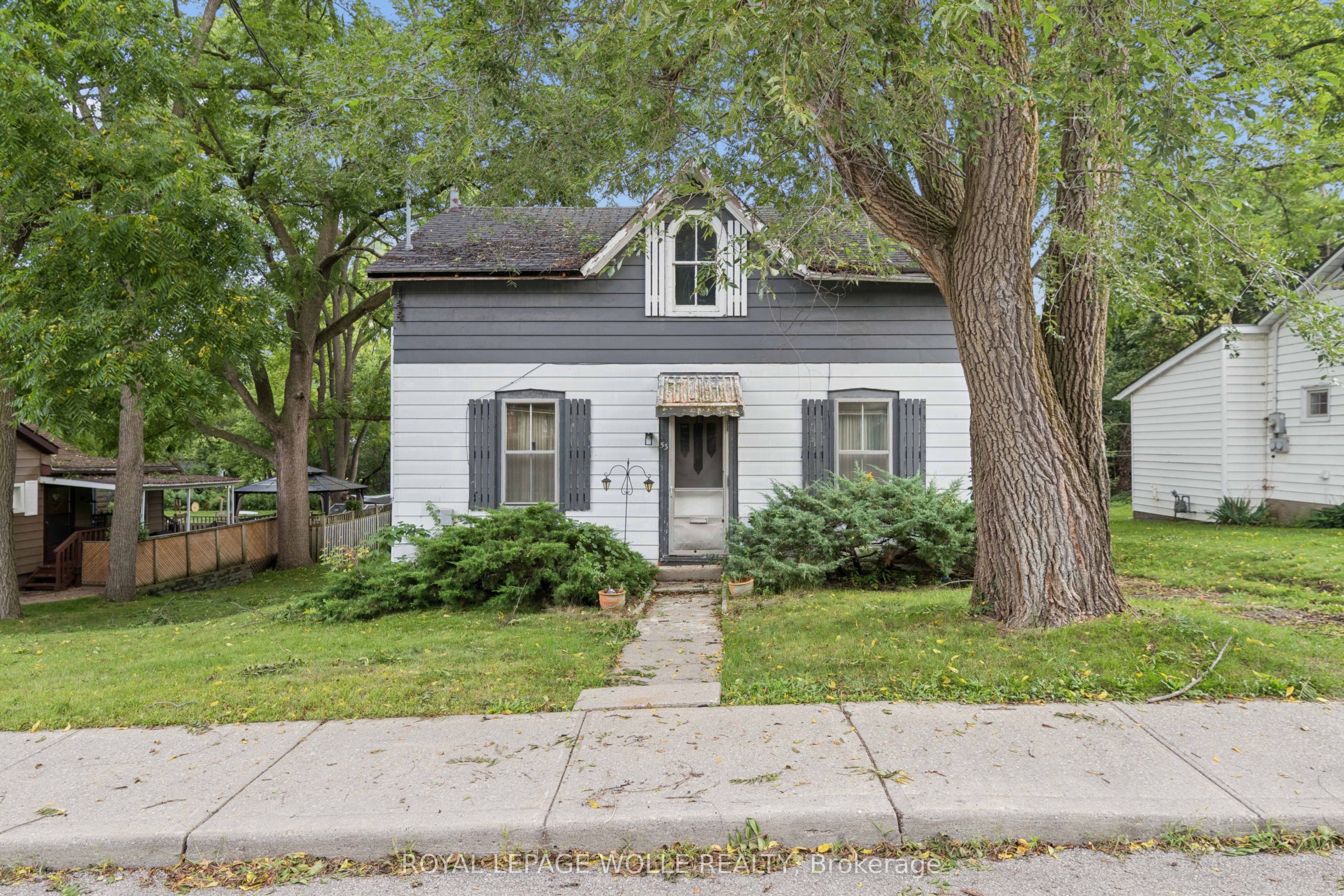 53 Capron Street Property Photo 3