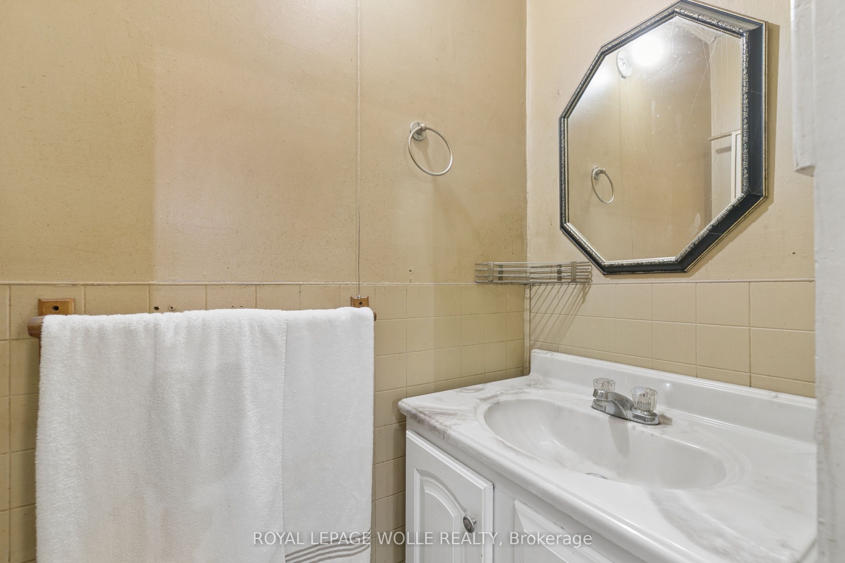 53 Capron Street Property Photo 14