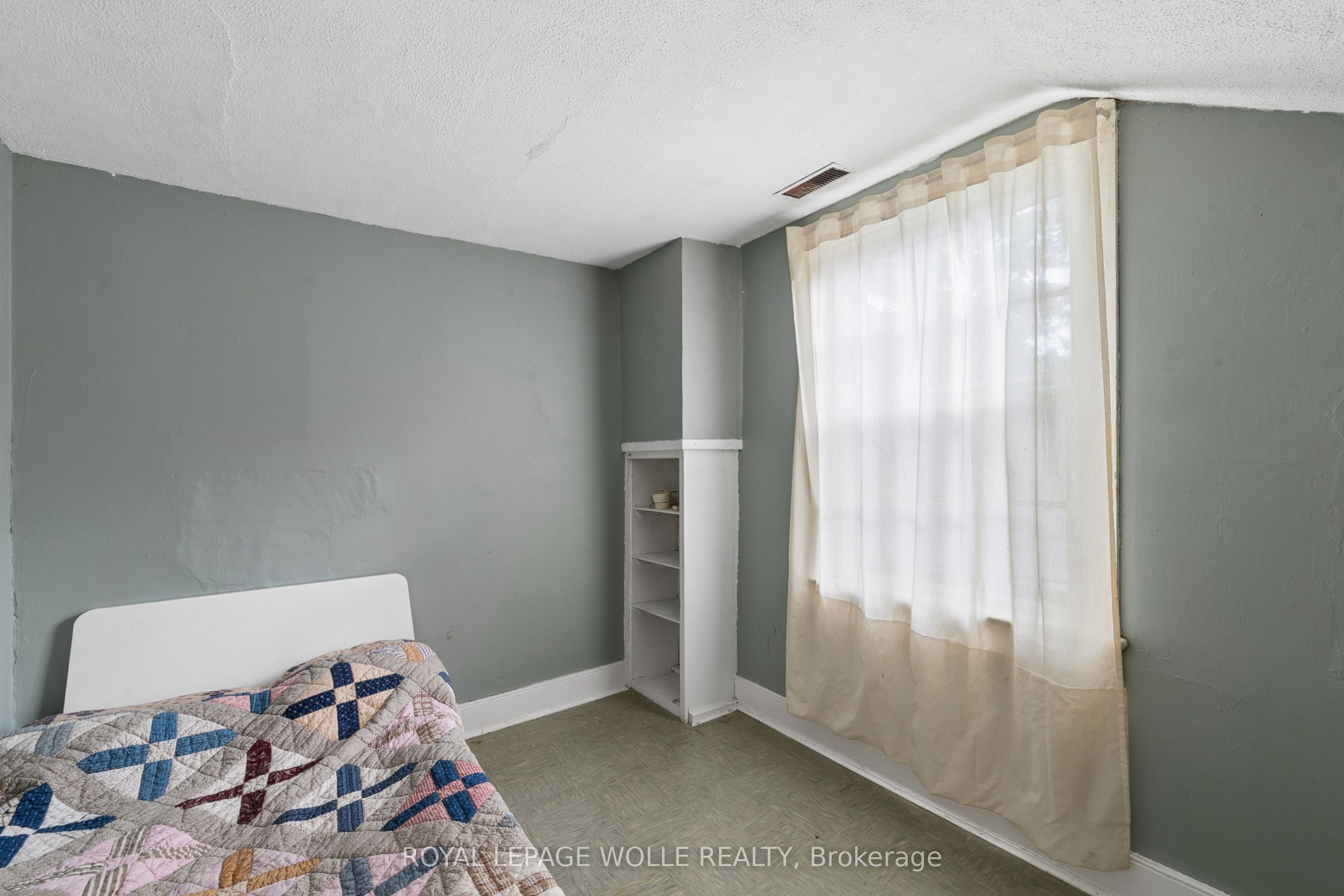53 Capron Street Property Photo 16