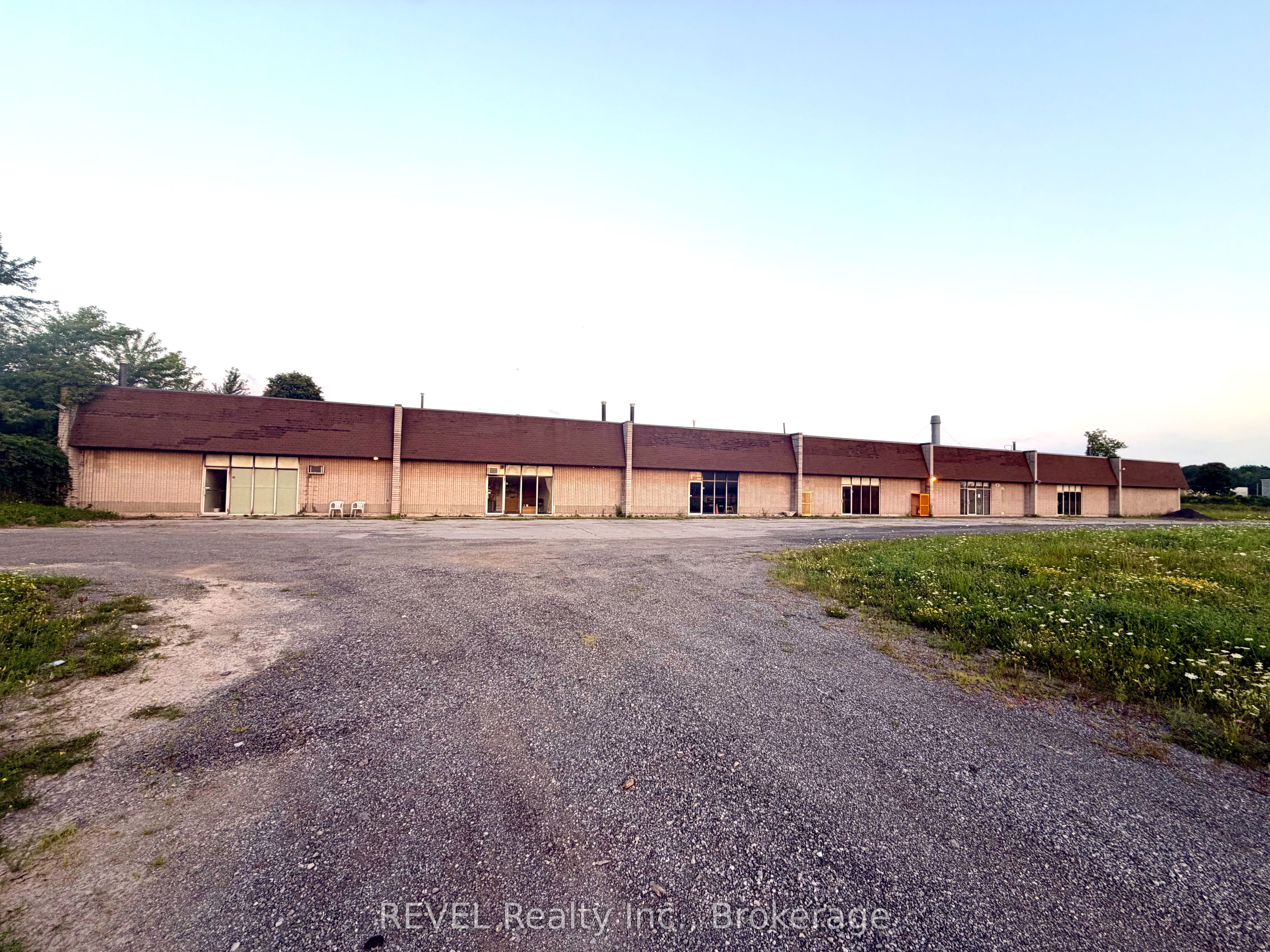 5680 Don Murie Street Property Photo 3