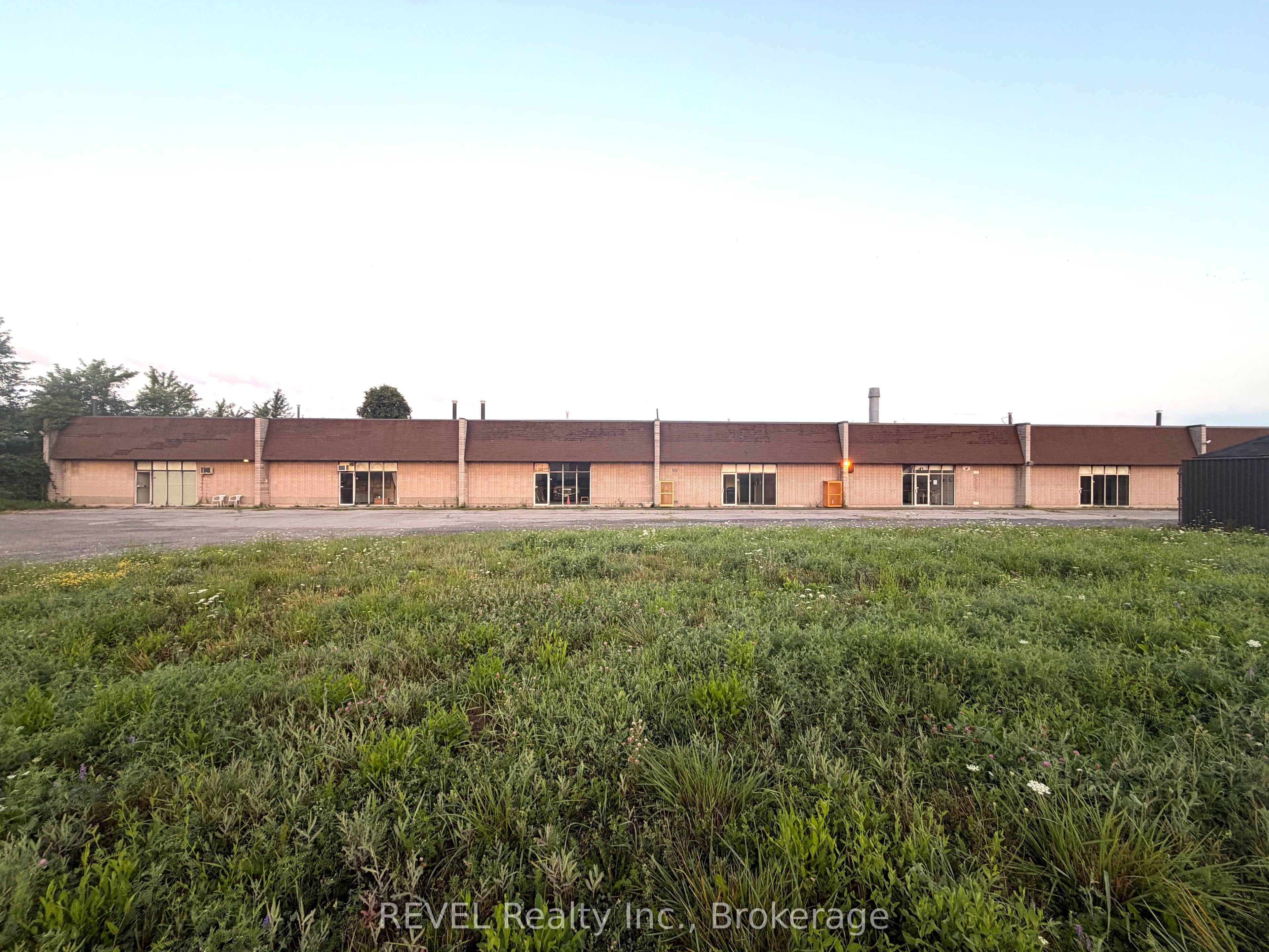 5680 Don Murie Street Property Photo 4