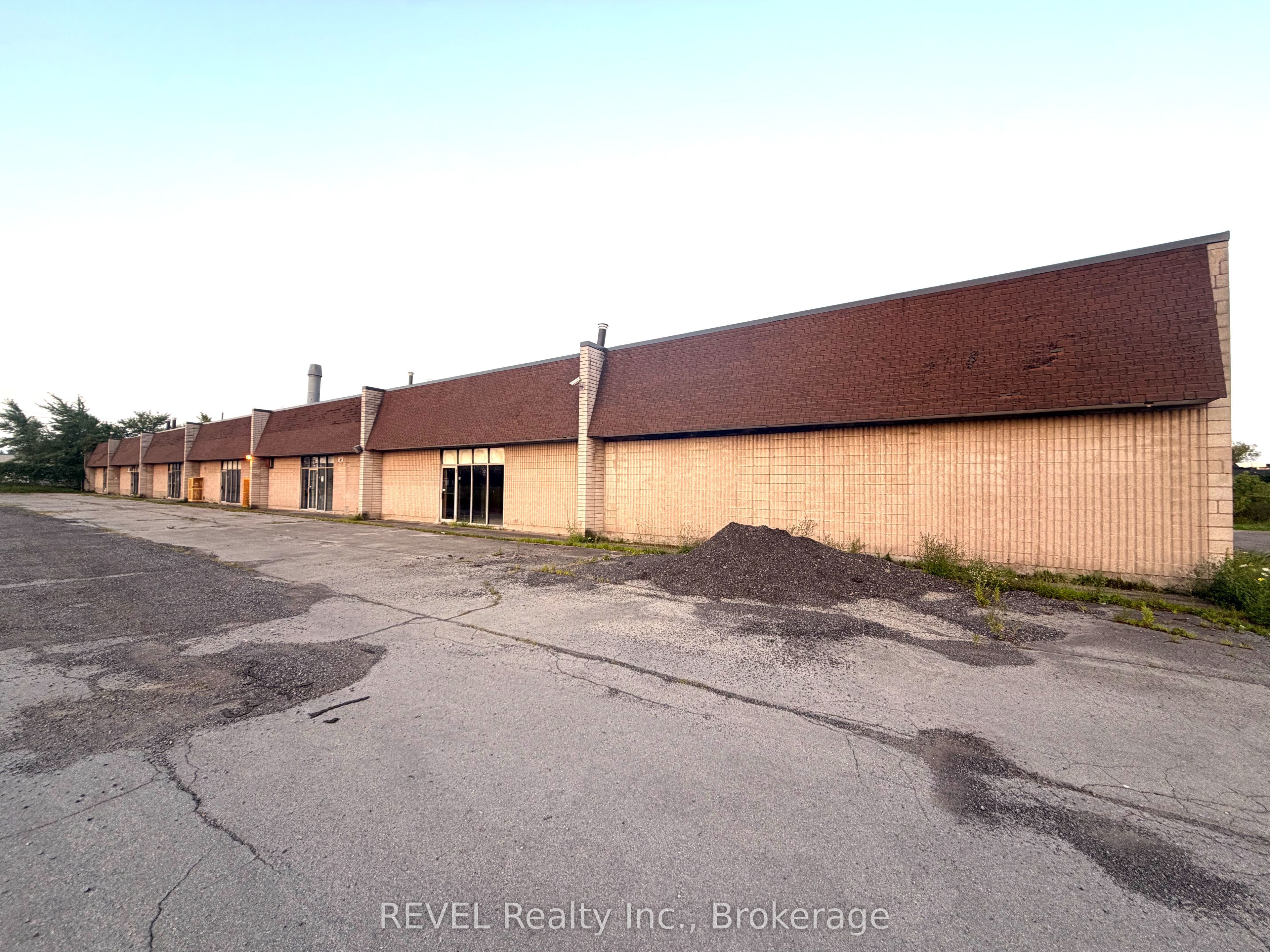 5680 Don Murie Street Property Photo 6