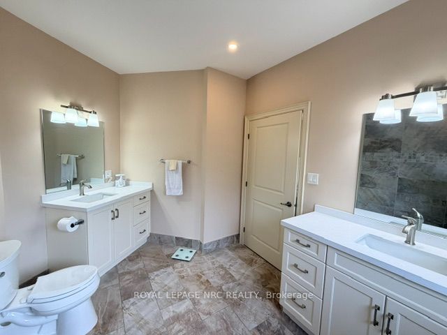 353 Station Street Property Photo 10