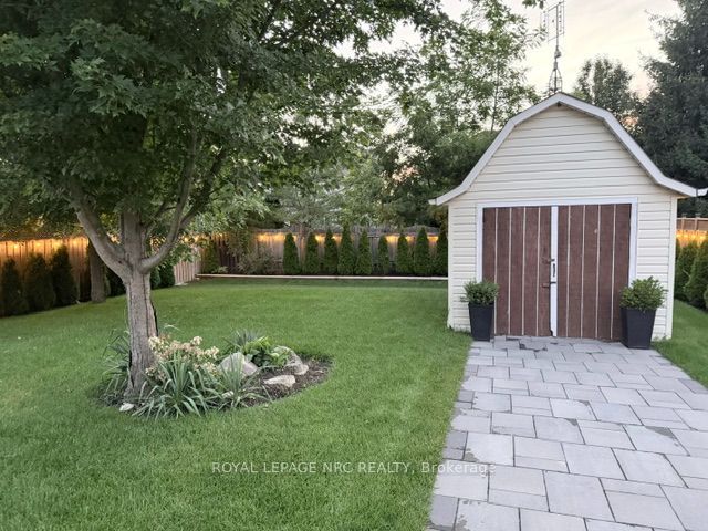 353 Station Street Property Photo 40