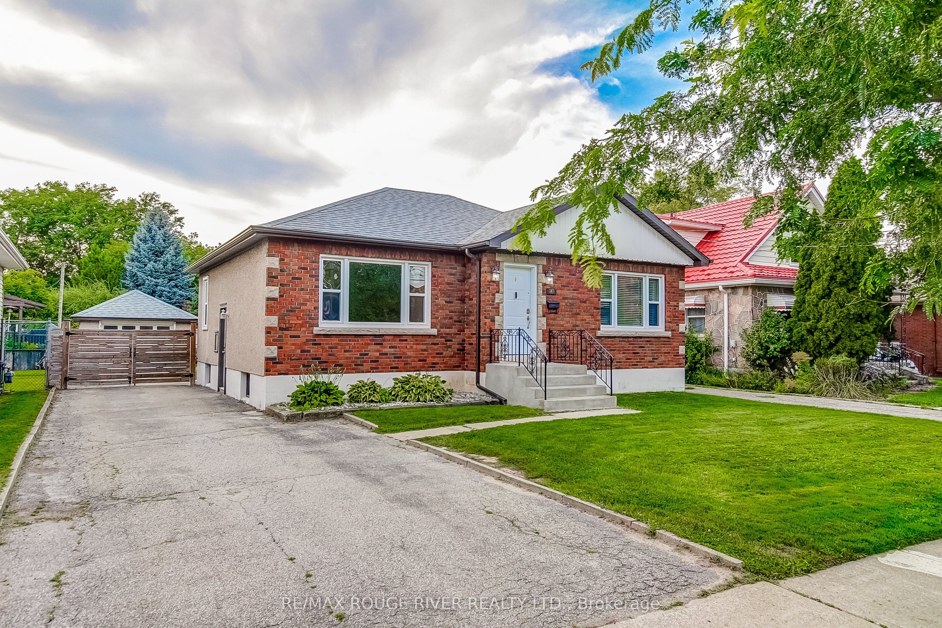 141 Haig Street Property Photo 1