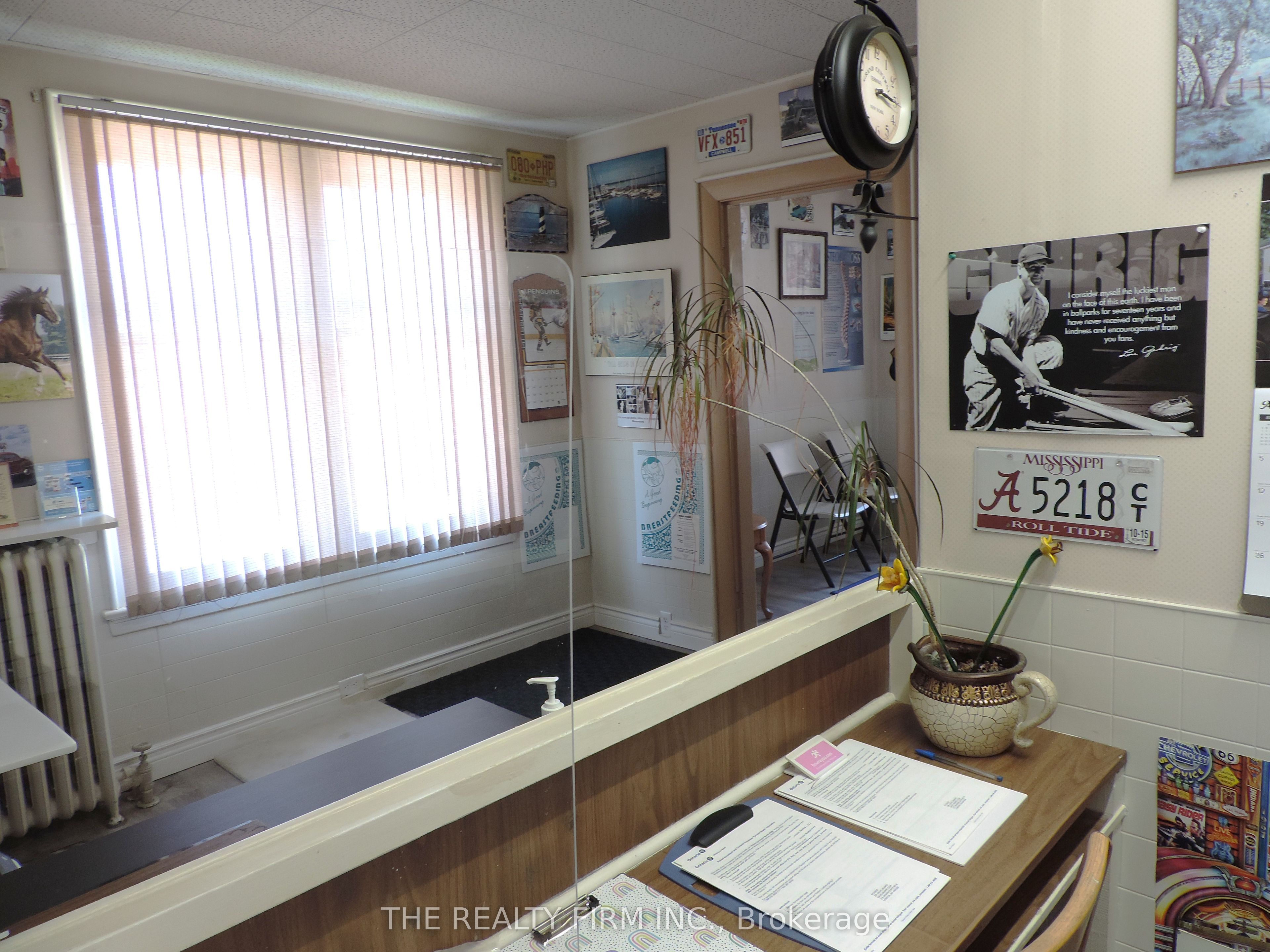 216 Wharncliffe Road N Property Photo 17