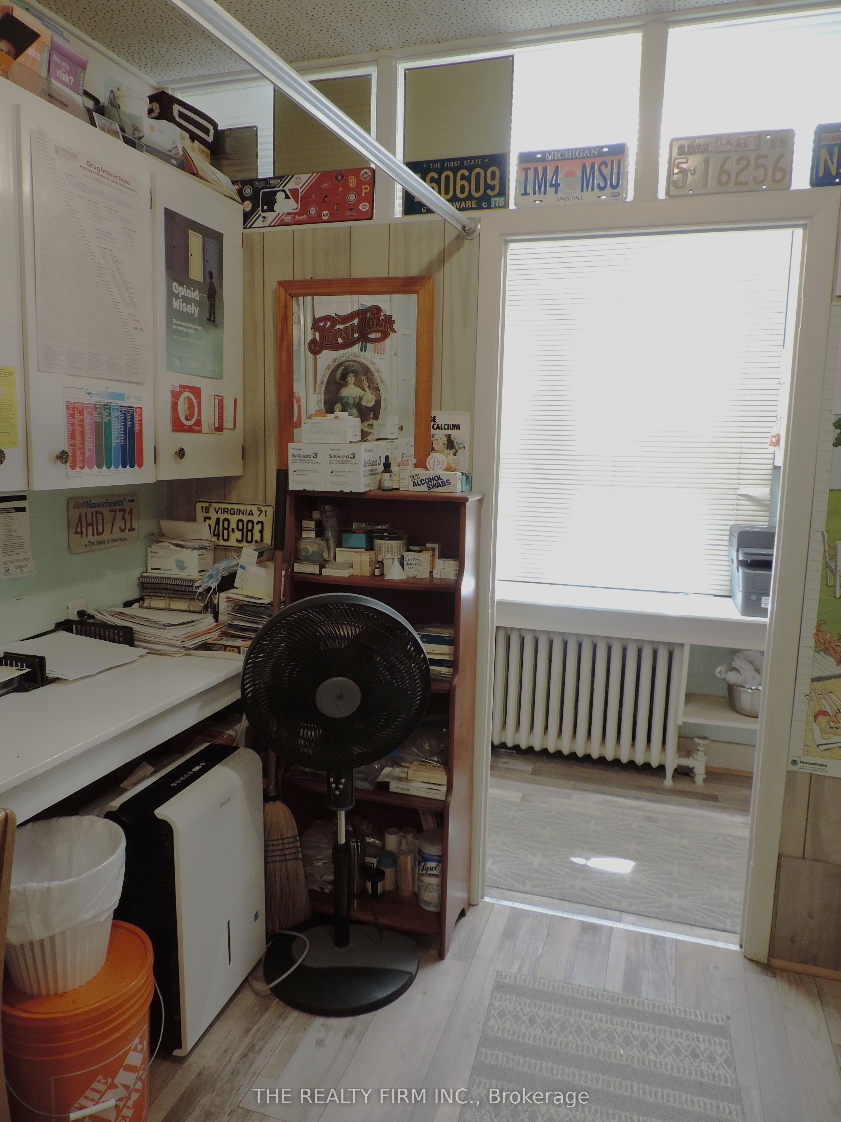 216 Wharncliffe Road N Property Photo 23