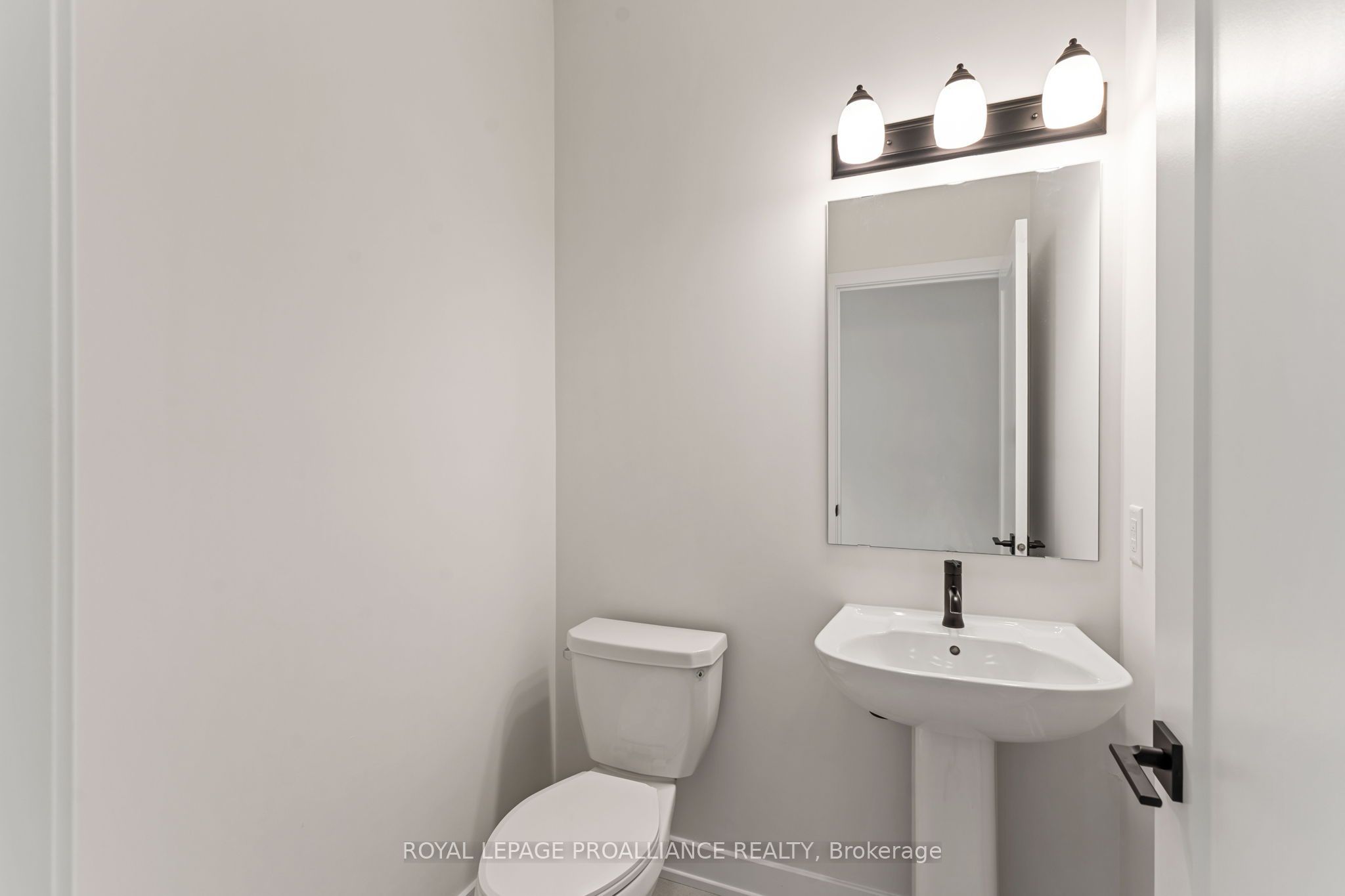 1169 Moore Street Property Photo 3