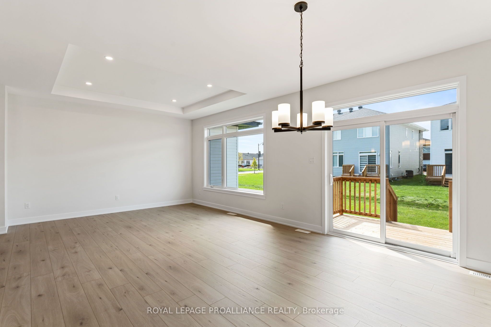 1169 Moore Street Property Photo 4